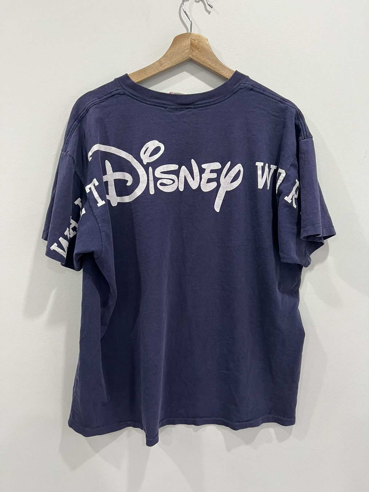 Disney Vintage Mickey Mouse Tee Shirt thrashed disney world Size US L / EU 52-54 / 3 - 2 Thumbnail