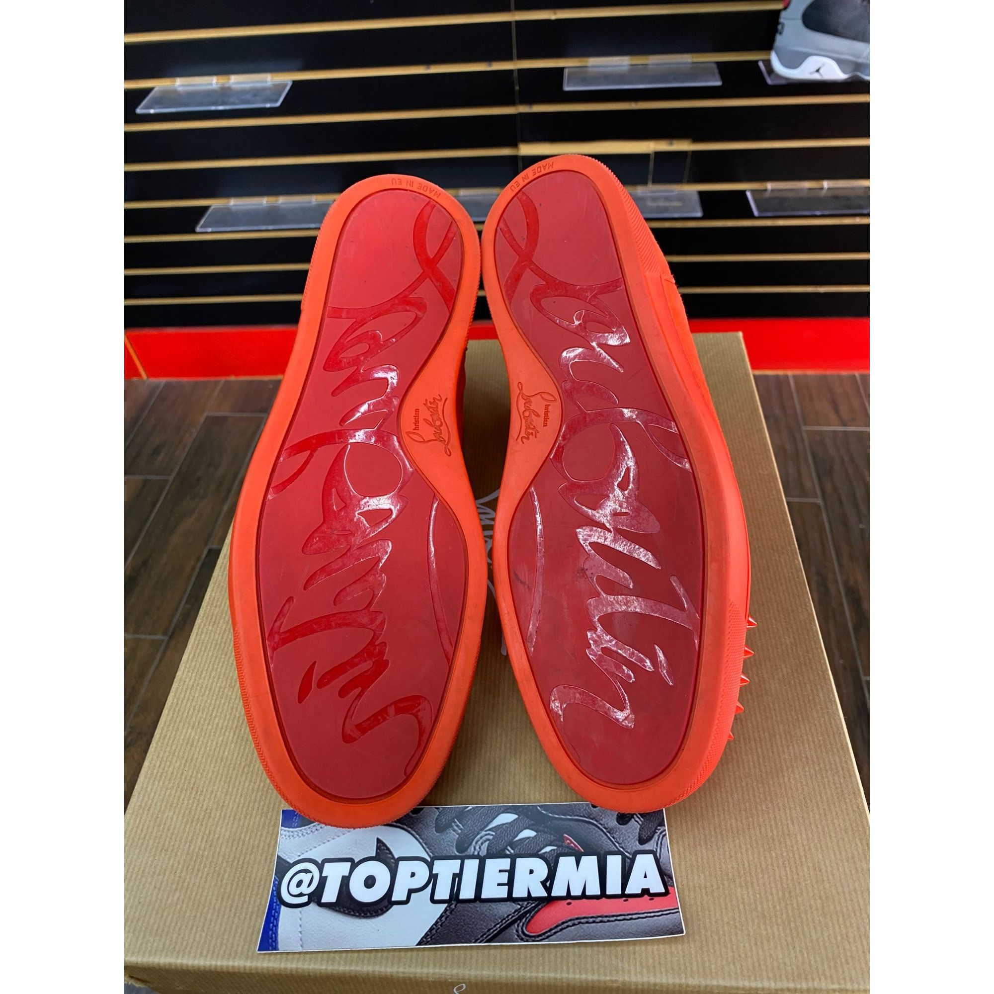 Christian Louboutin CHRISTIAN LOUBOUTIN ORANGE SUEDE sz 40.5 Size US 7.5 / EU 40-41 - 6 Thumbnail