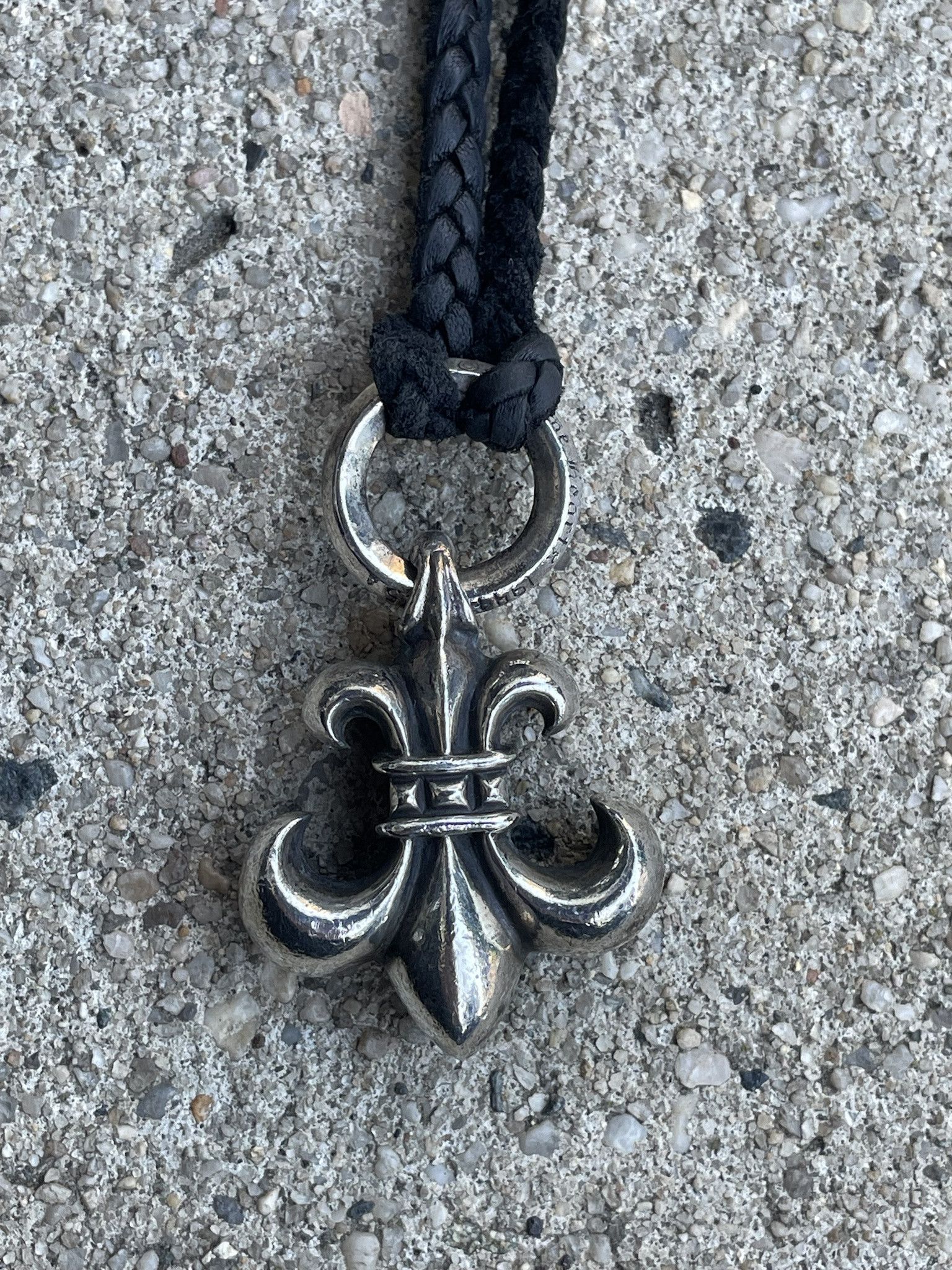 Chrome Hearts Fleur Pendant | Grailed