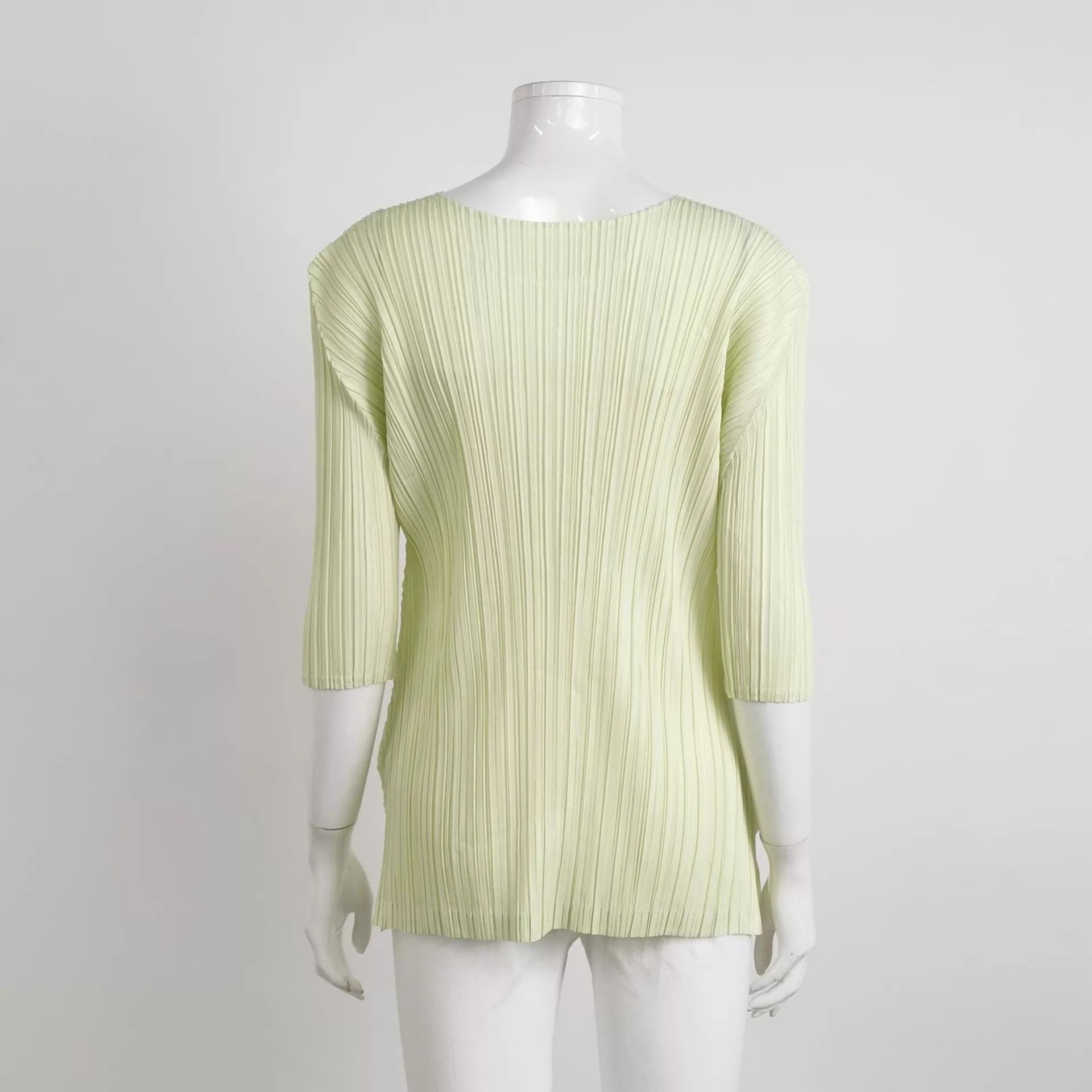 Issey Miyake Issey Miyake Women's Top Size L / US 10 / IT 46 - 2 Thumbnail