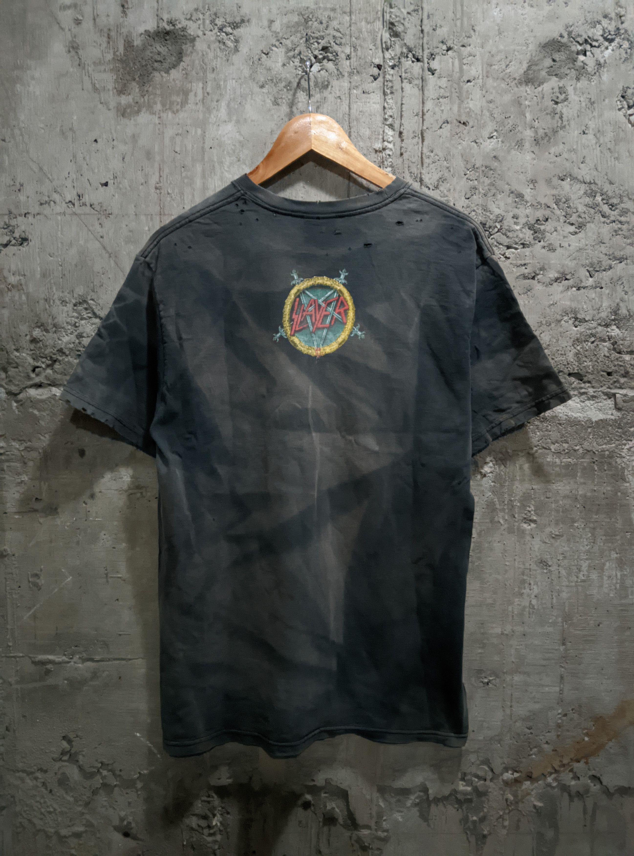 Vintage Vintage 2000s slayer metal distressed thrashed sun fade erd Size US M / EU 48-50 / 2 - 3 Thumbnail