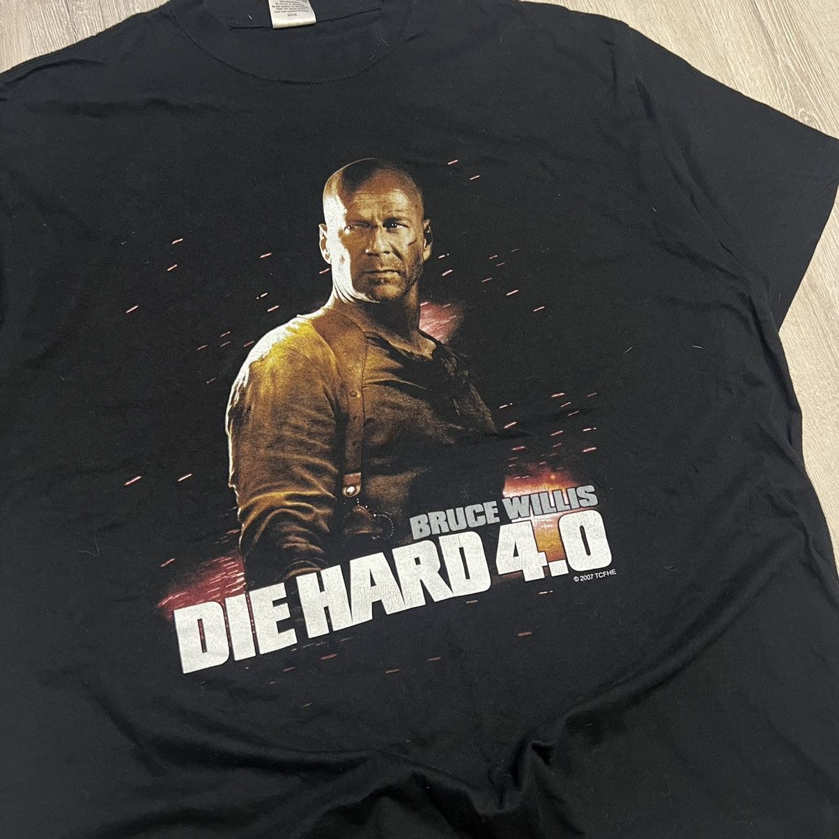 Vintage RARE 2007 Bruce Willis DIE HARD 4.0 Movie Tee T shirt Size US L / EU 52-54 / 3 - 2 Thumbnail