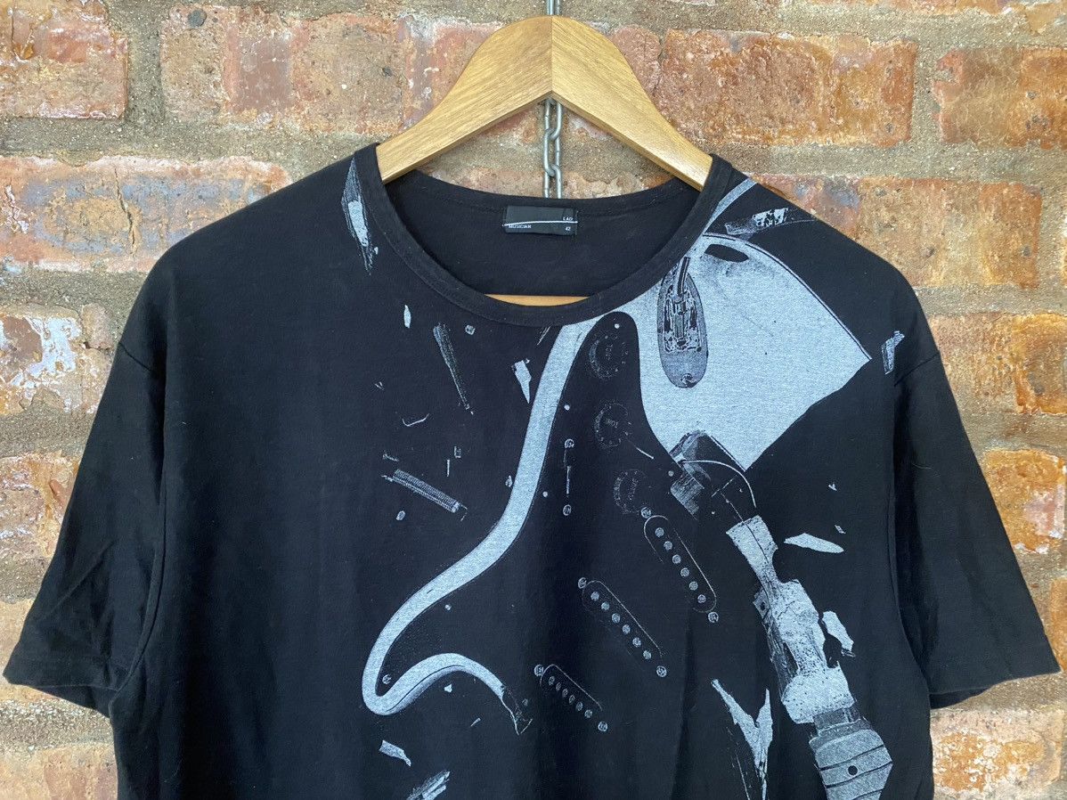 Japanese Brand × Lad Musician Lad Musician iconic Broken Guitar tee Size US L / EU 52-54 / 3 - 3 Thumbnail