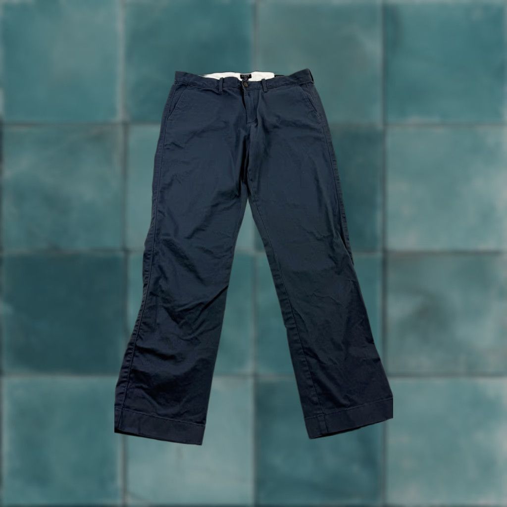 J.Crew J.Crew Pants Mens 32x32 Navy Blue Straight Reimagined Lightweight Casual Flex Pants Size US 32 / EU 48 - 1 Thumbnail