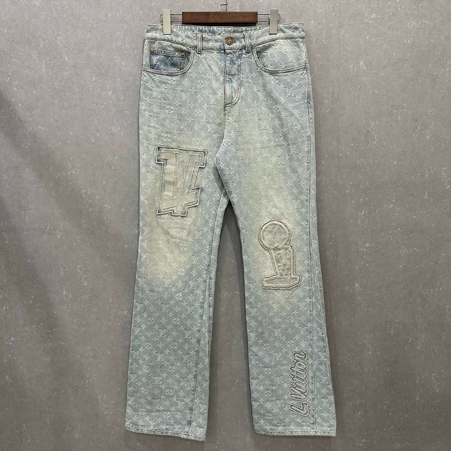 Louis Vuitton Louis Vuitton NBA Collaboration All-Over Print Jeans Size US 30 / EU 46 - 1 Thumbnail