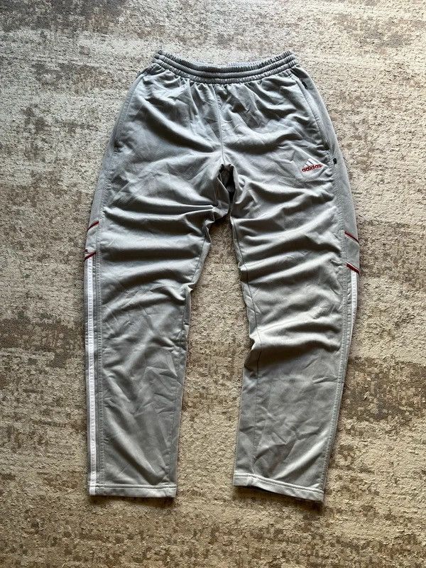 Adidas OG Adidas Track Pants Sz S Vintage 2002 Size US 29 - 1 Thumbnail