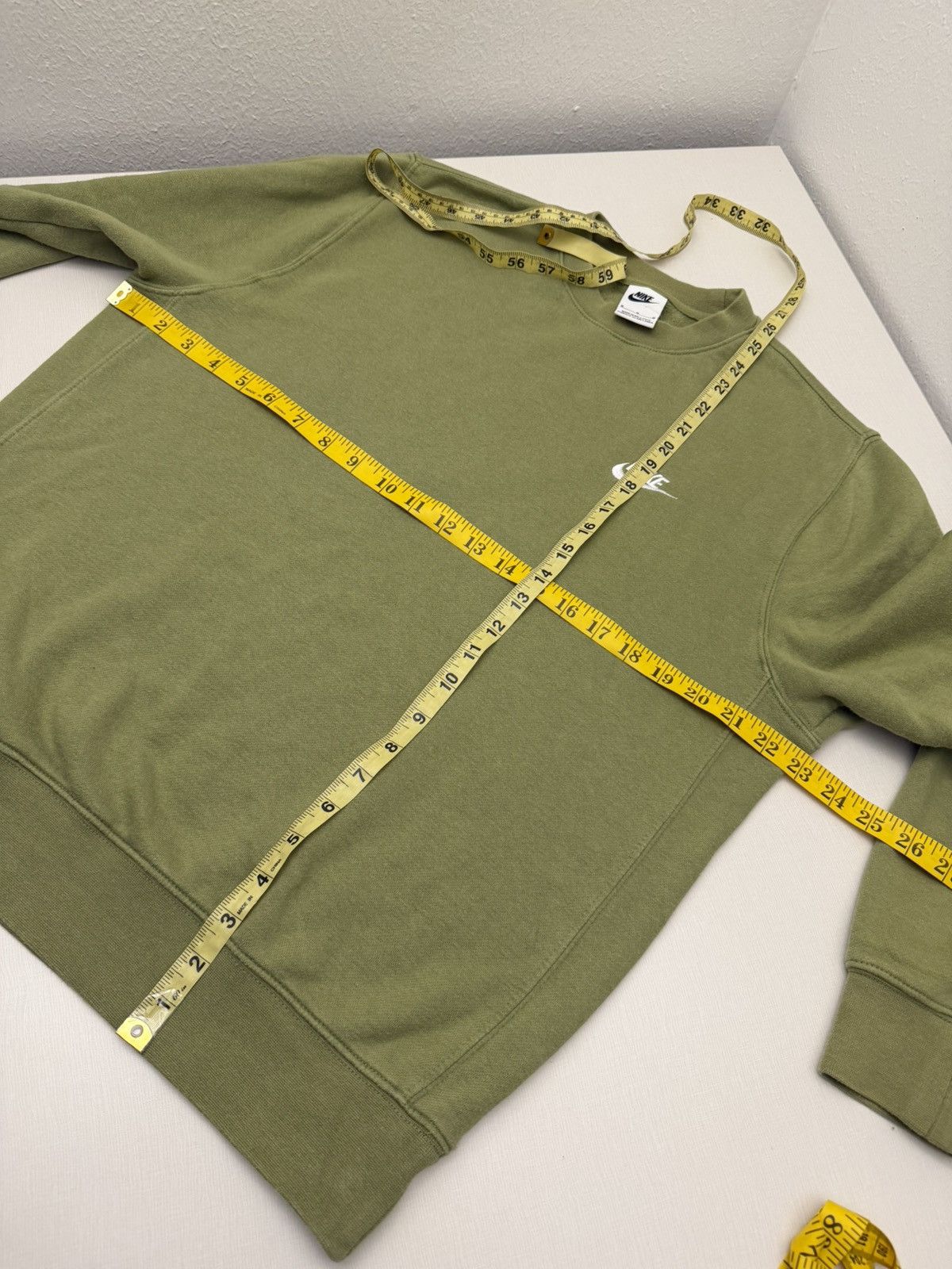 Nike Nike Essential Side Swoosh Olive Green Crewneck Men’s Medium Size US M / EU 48-50 / 2 - 5 Thumbnail