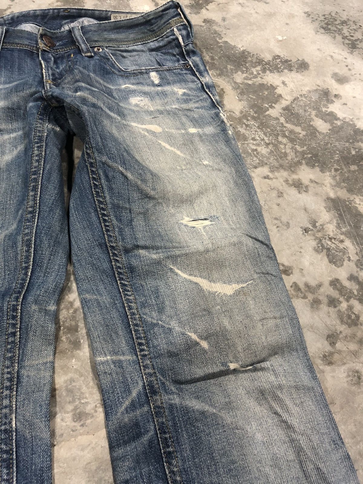 Diesel × Vintage Rare Design Diesel Distressed Denim Jeans Size 29" - 4 Thumbnail