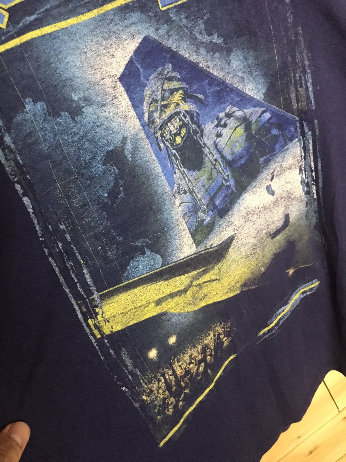 Vintage Vintage Iron Maiden flight 666 t-shirt Size US XL / EU 56 / 4 - 4 Thumbnail