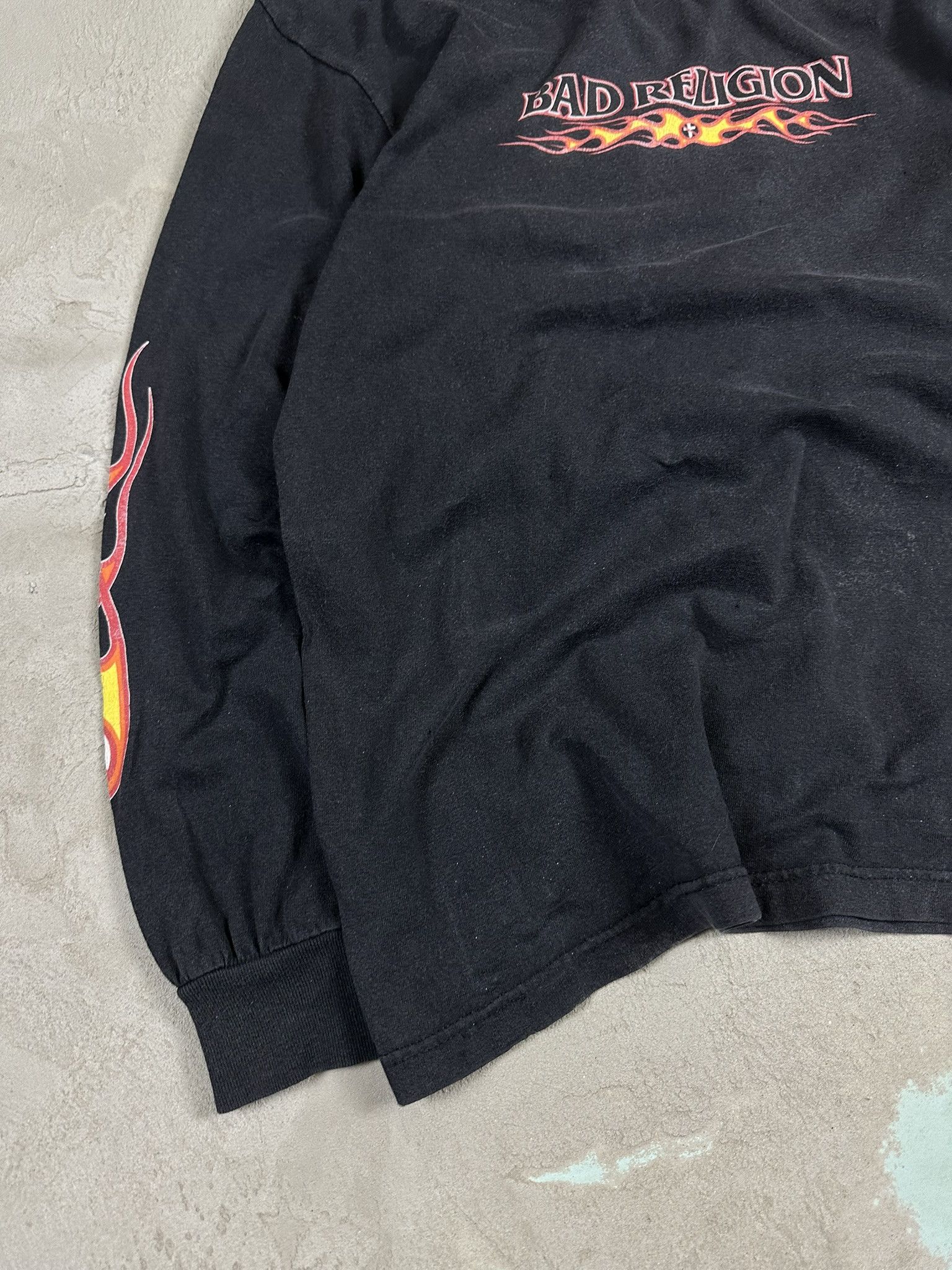 Band Tees 2000s Vintage Bad Religion Flame Rock Band Y2k T-shirt Size US XL / EU 56 / 4 - 6 Thumbnail