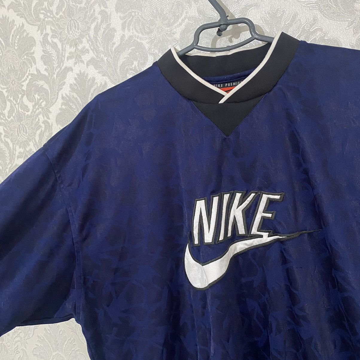 Other Vintage Nike Baggy Swoosh T-Shirt Drill Jersey Big Logo Y2K Size US XL / EU 56 / 4 - 2 Thumbnail