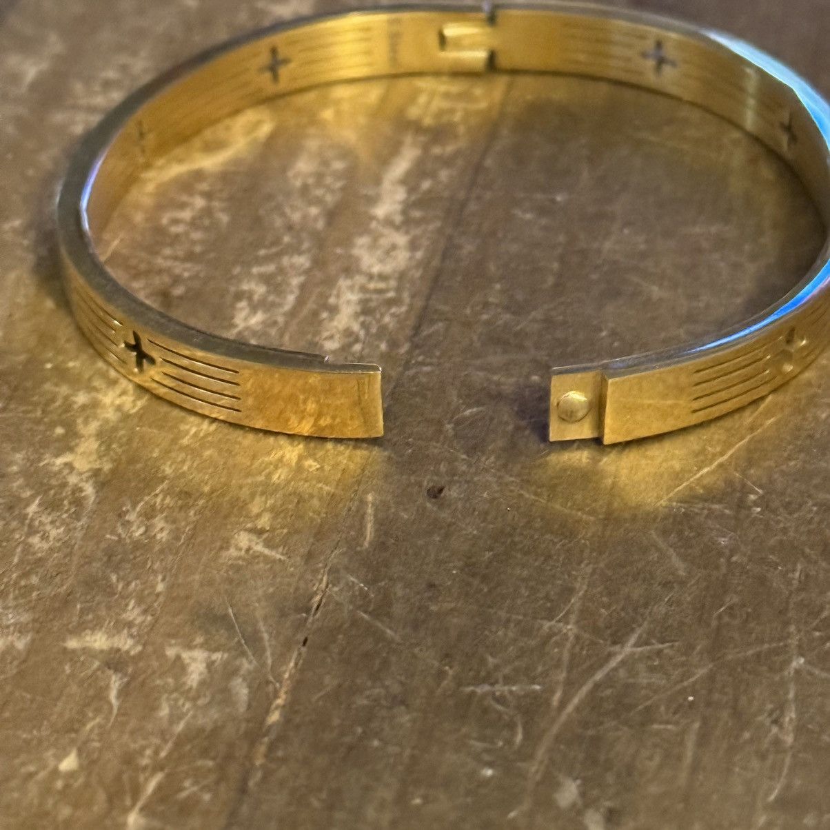 Other Gold stainless steel cut out cross hinged bangle bracelet Size ONE SIZE - 4 Thumbnail