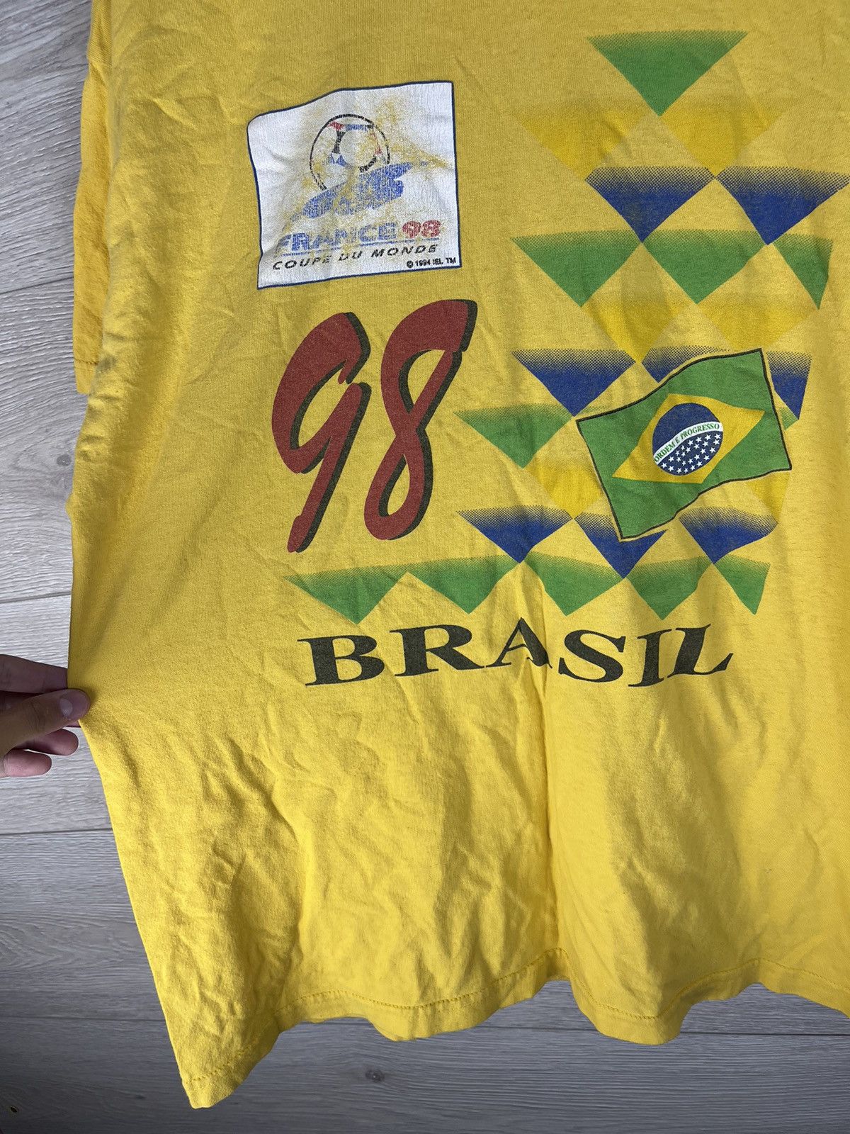 Umbro Mens t-shirt merch France 98 Coupe Ou Mande size L Brazil Size US L / EU 52-54 / 3 - 8 Thumbnail