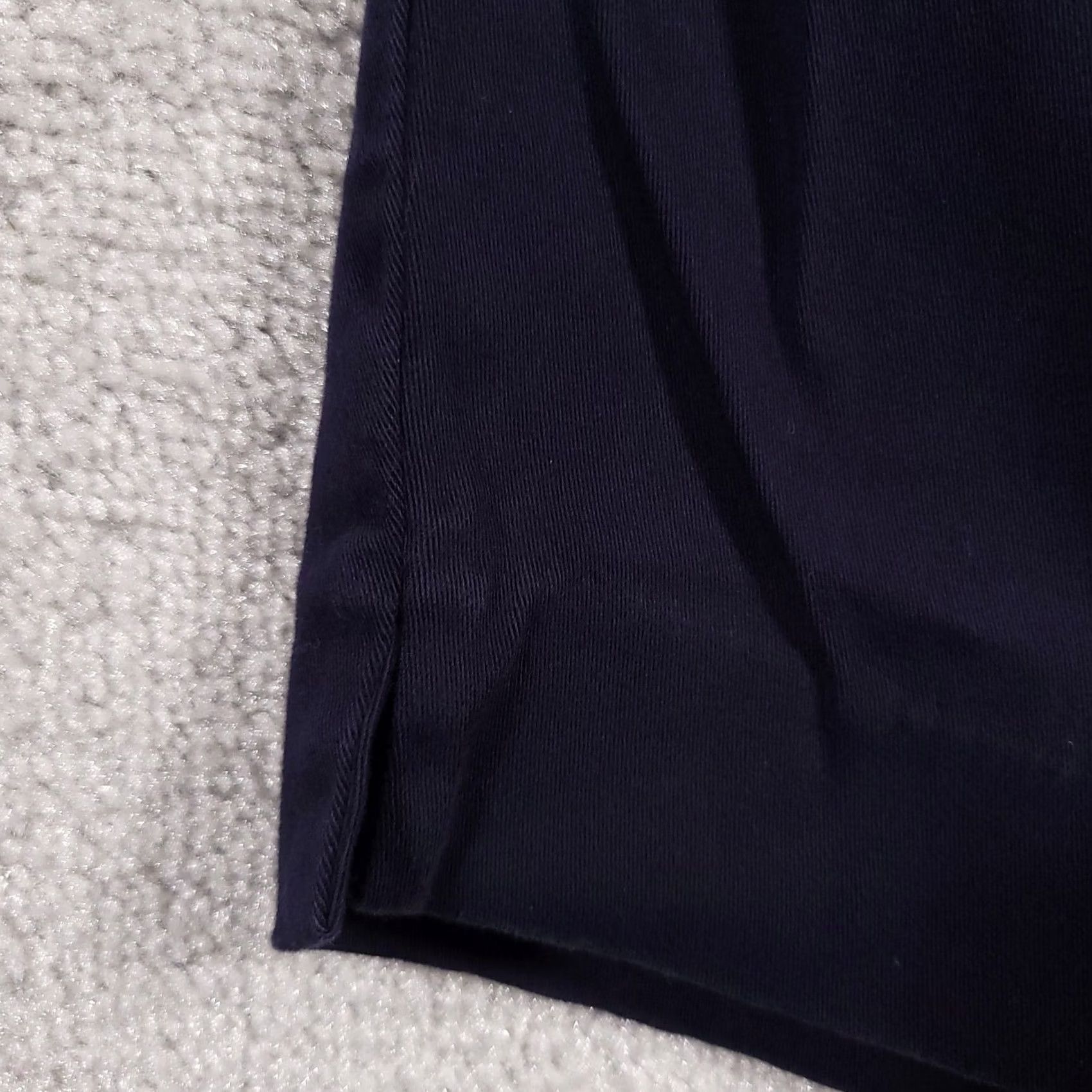 Vintage Venezia Cropped Capri Pants Women's 14 Navy Blue Capri Pants Tapered Khaki Fabric Cotton Spandex Popular Women’s Pants 14 Navy Blue Vesley? Size 36" / US 14 / IT 50 - 4 Thumbnail