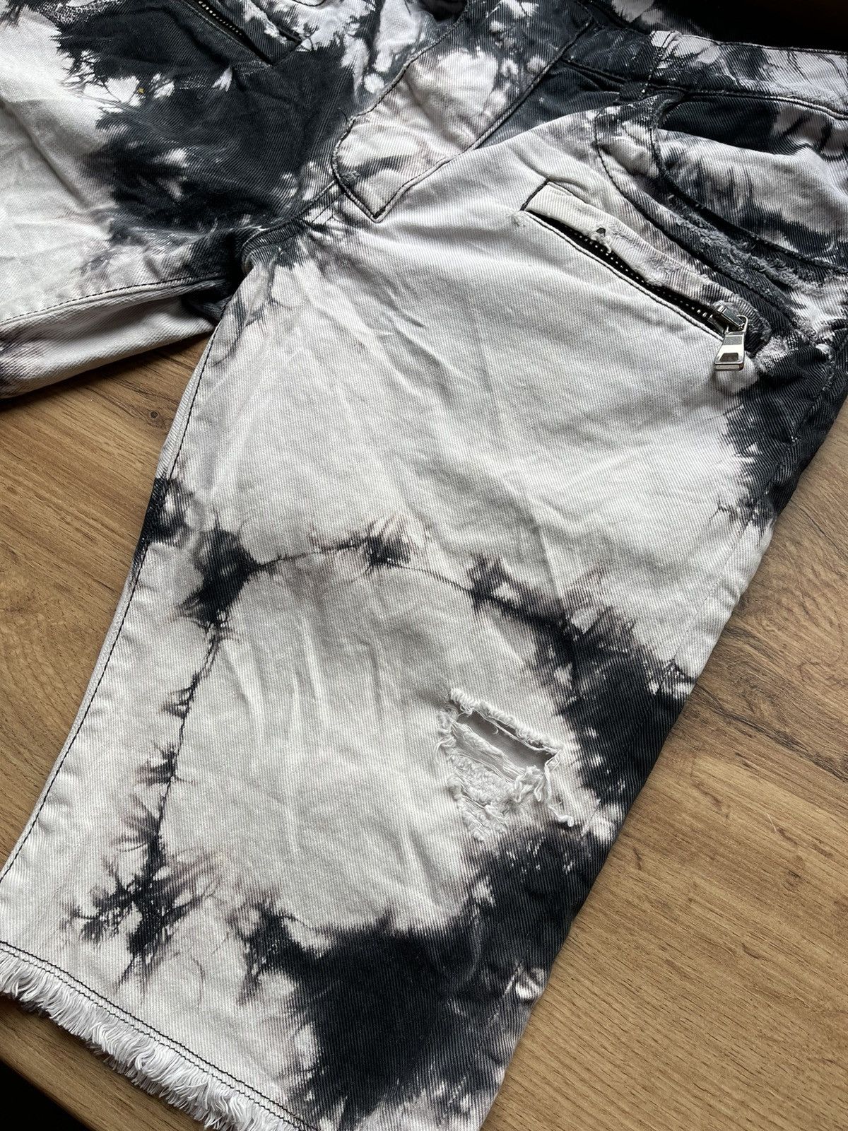 Balmain Balmain Paris tie dye biker shorts Size US 31 - 8 Thumbnail