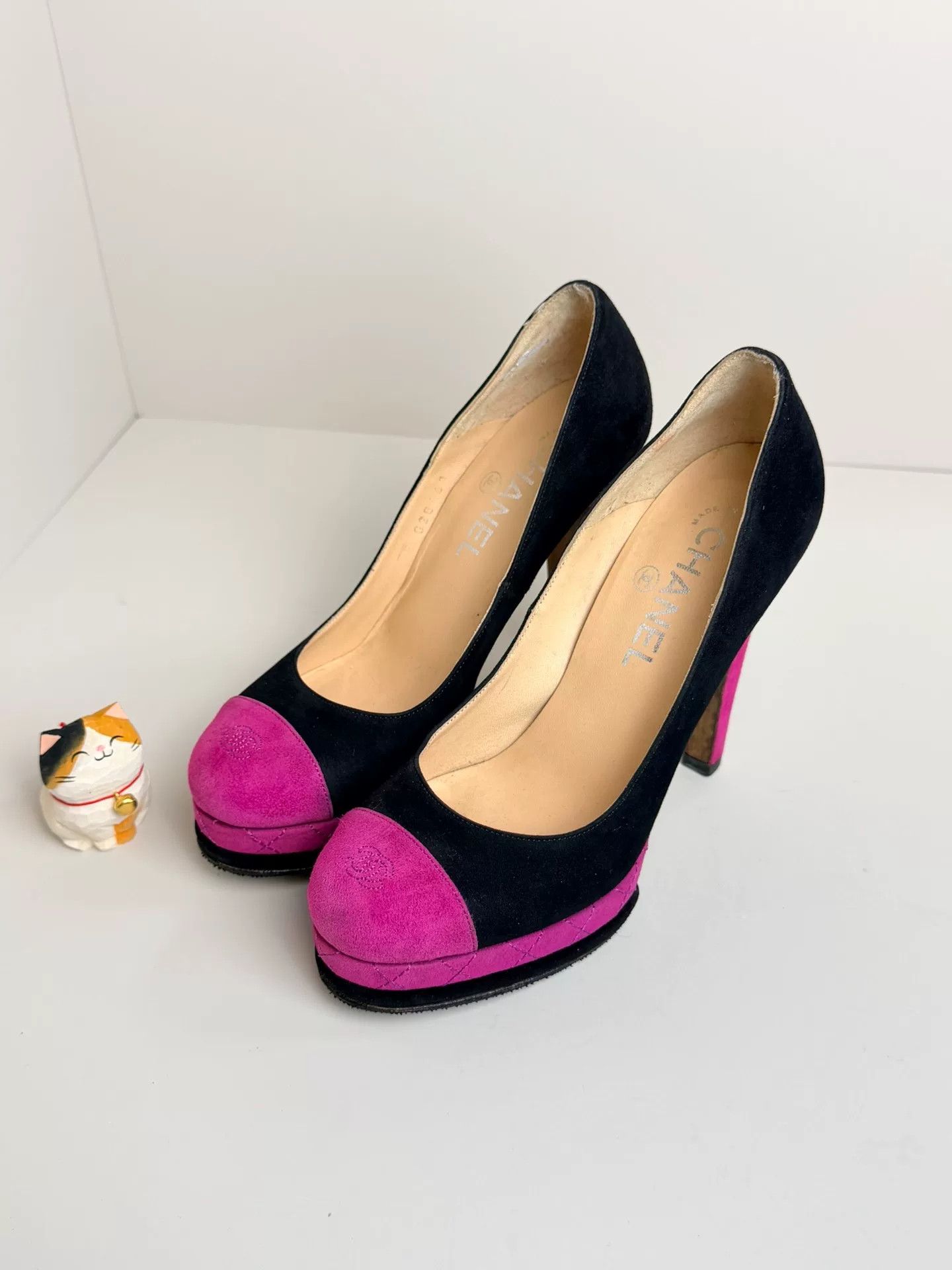 Chanel Chanel Waterproof Multi Lowtop Sneakers us_6-5 Women Size US 6.5 / IT 36.5 - 1 Thumbnail