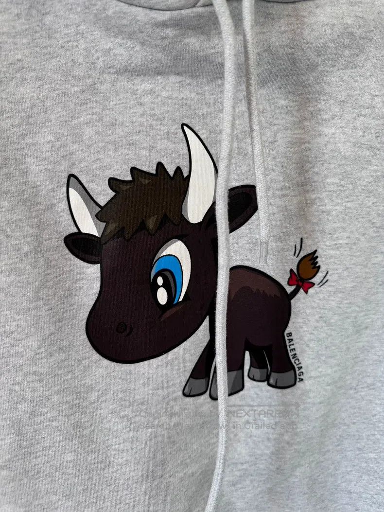 Balenciaga Balenciaga Cartoon Calf Pattern Hoodie Size US S / EU 44-46 / 1 - 4 Thumbnail