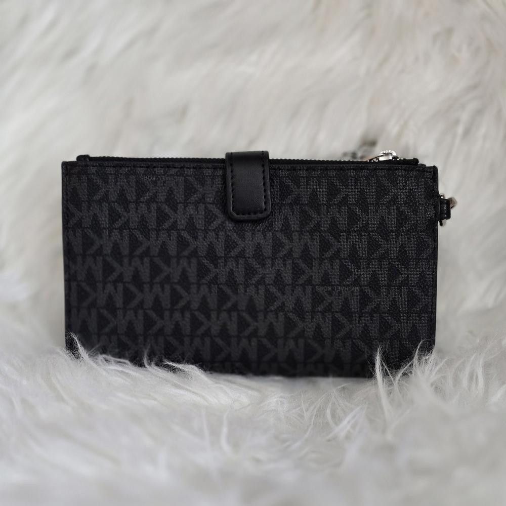 Designer Michael Kors Black Monogram Clutch Size ONE SIZE - 2 Thumbnail