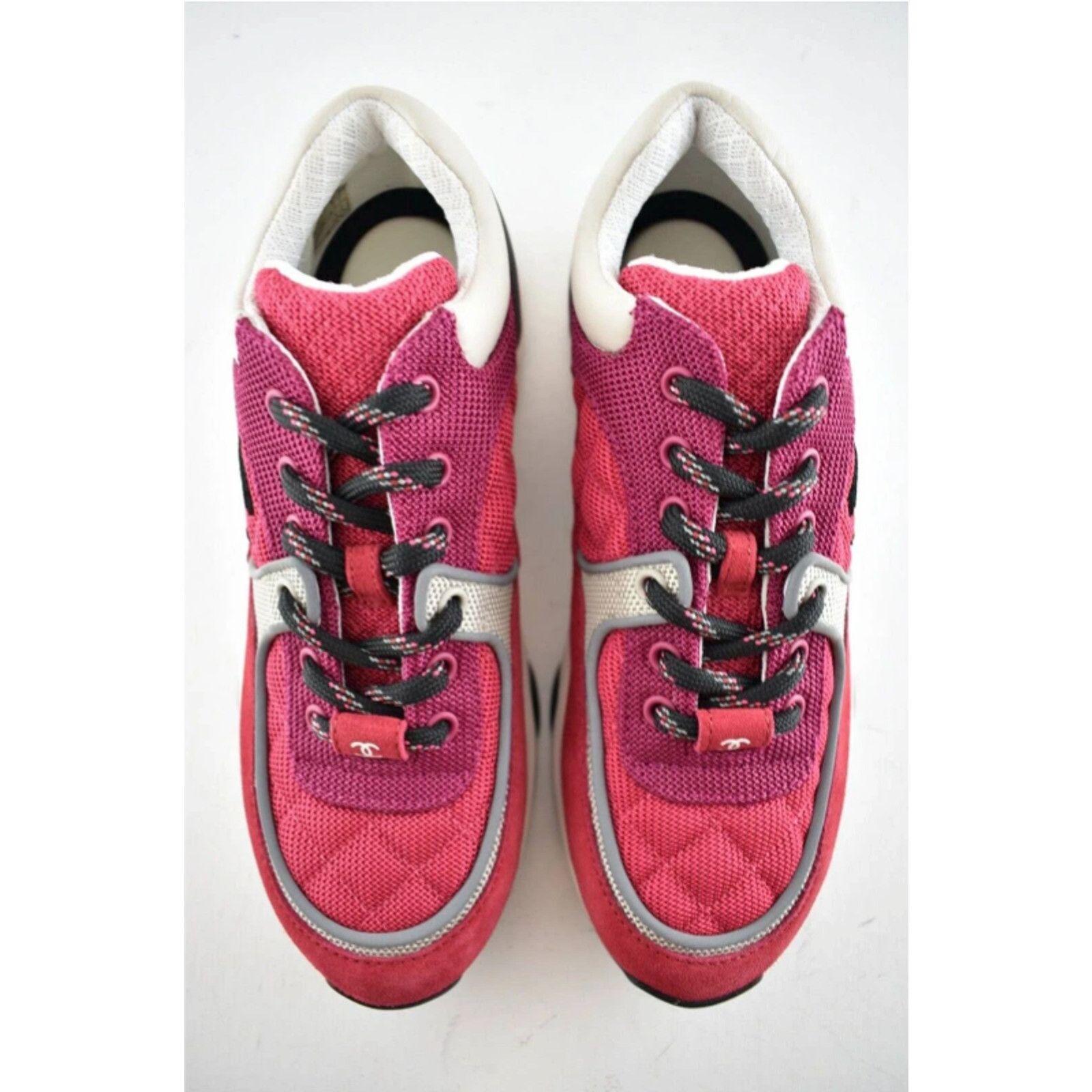 Chanel 21B Silver CC Logo Tie Flat Runner Trainer Sneaker 39 Size US 9 / IT 39 - 7 Thumbnail