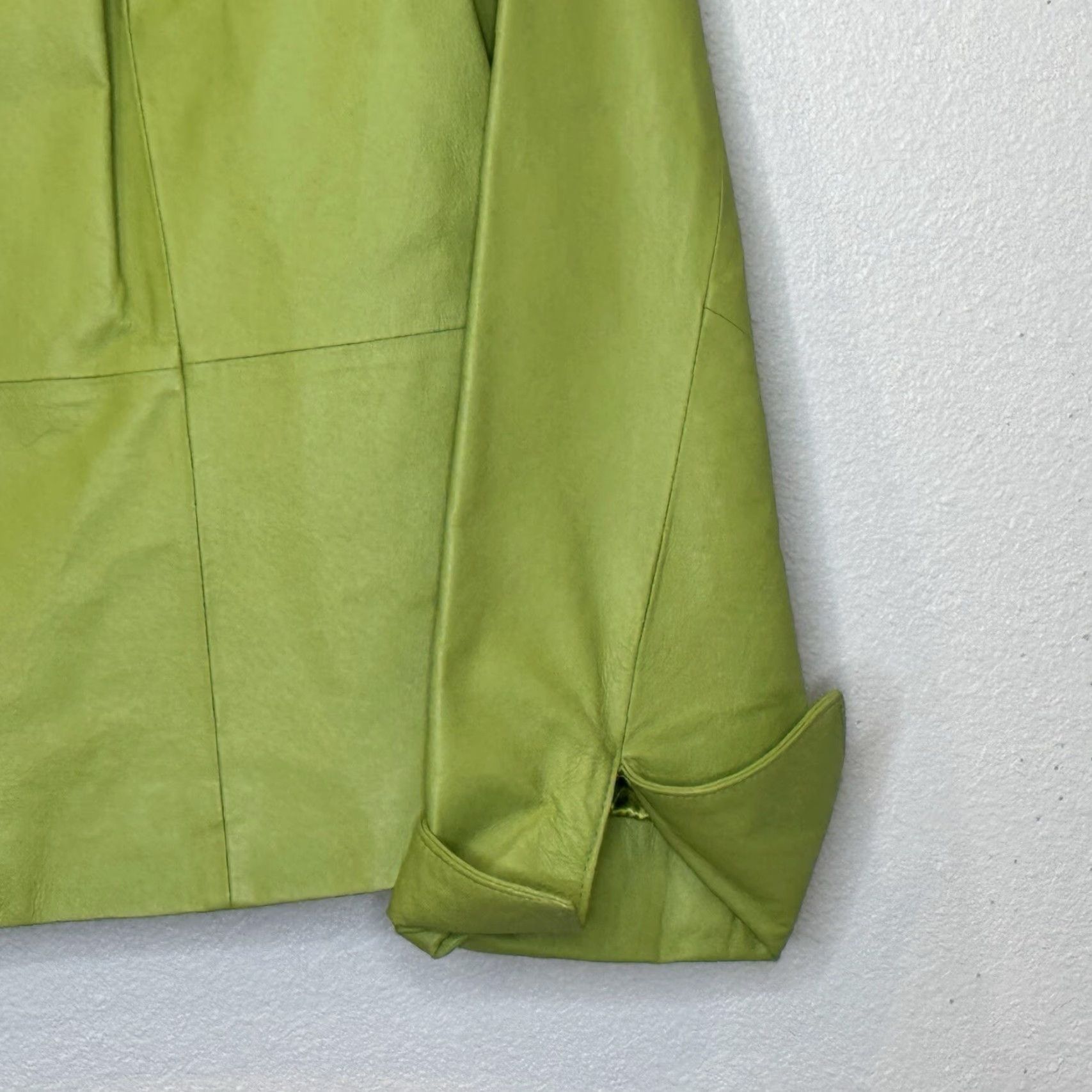 Vintage Terry Lewis Womens Leather Jacket Size Medium Green Button Front Roll Cuff Lined Jacket Size M / US 6-8 / IT 42-44 - 3 Thumbnail