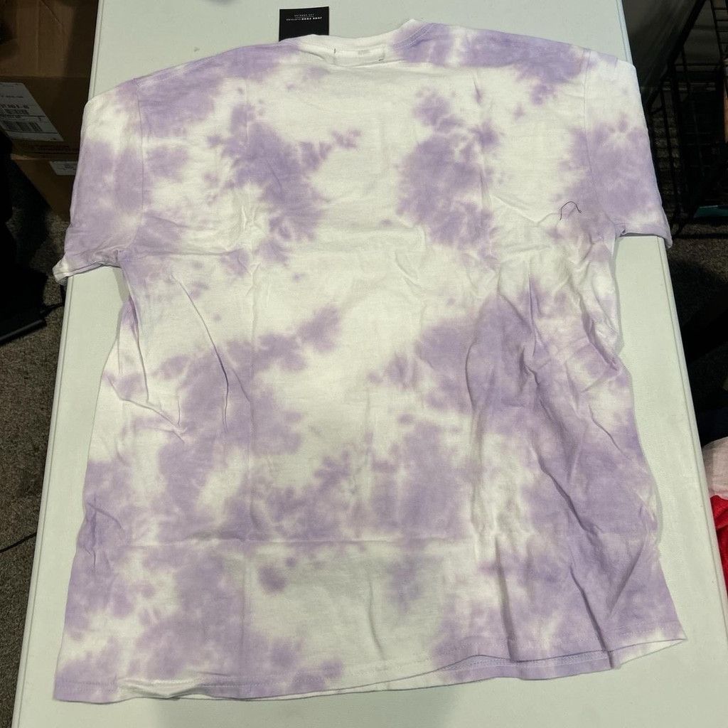 Junk Food AC/DC Junk Food Clothing Lavender and White Graphic Tee SzL Size US L / EU 52-54 / 3 - 3 Thumbnail