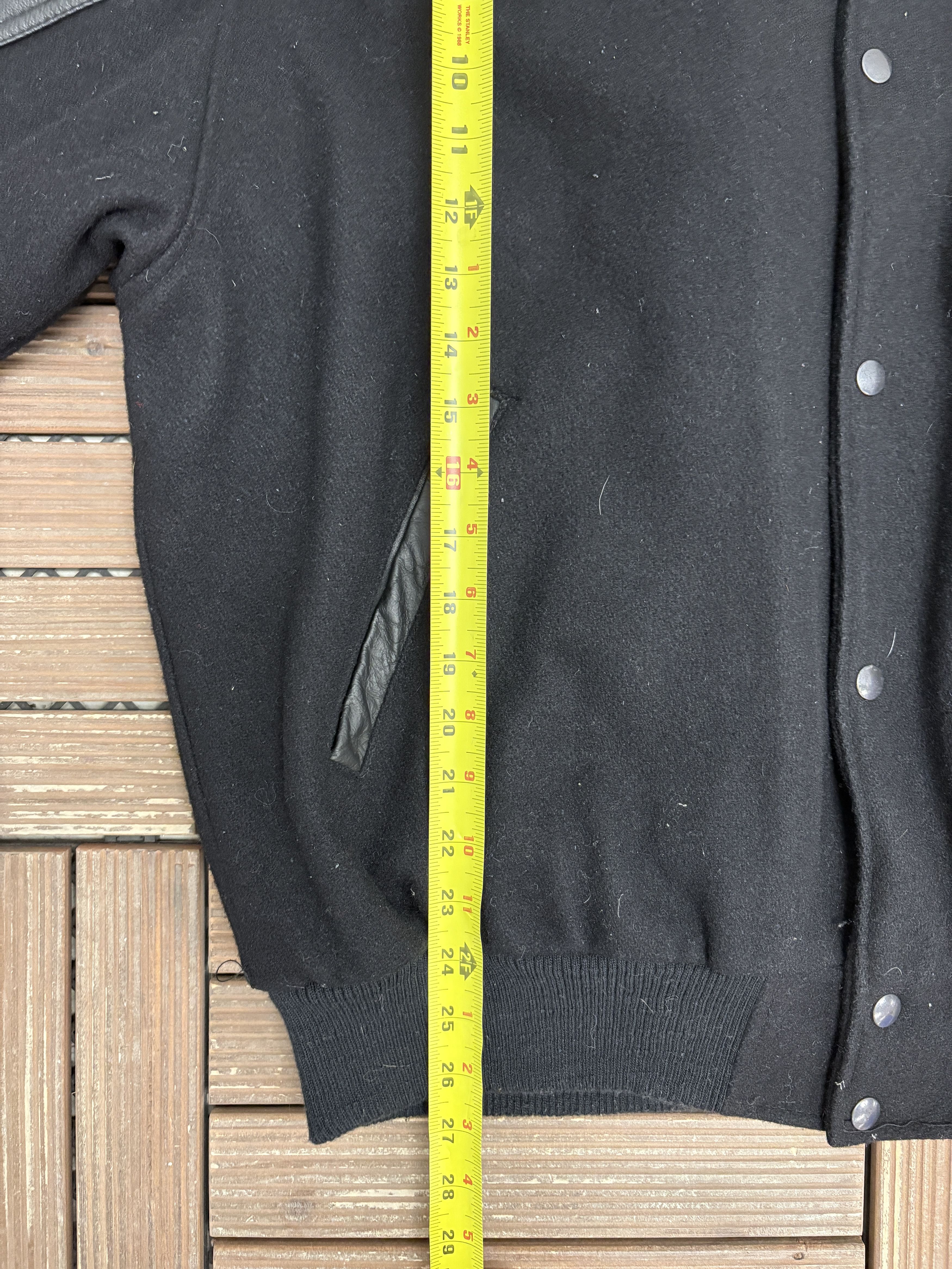 Vintage No Frills Supermarket Vintage Black Varsity Jacket Size US XL / EU 56 / 4 - 8 Thumbnail