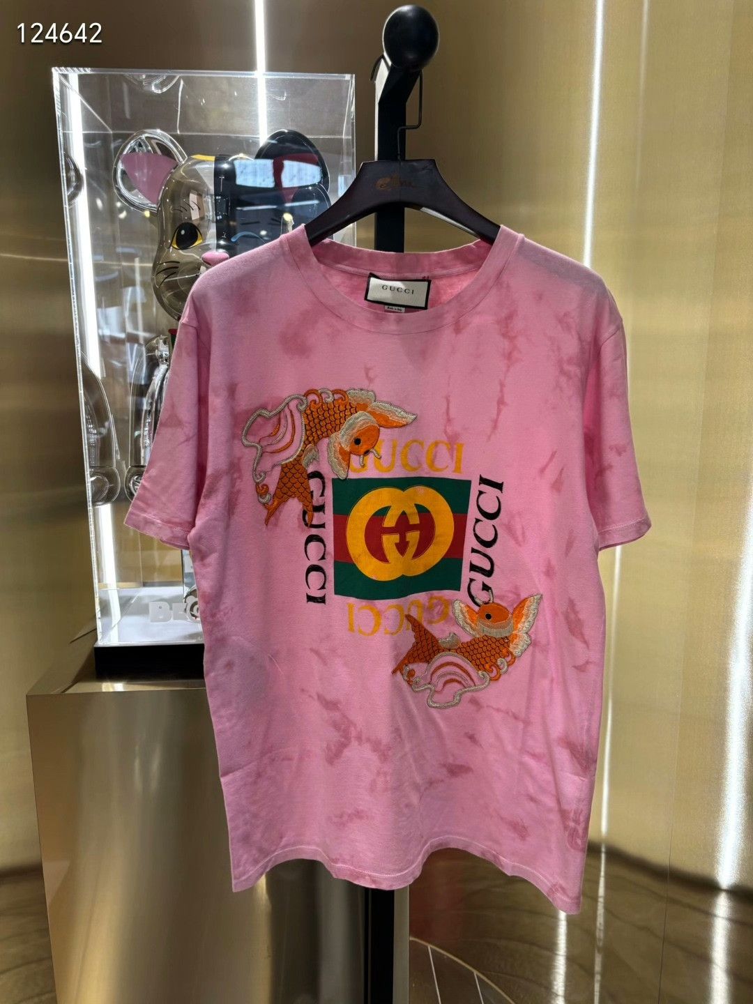 Gucci Gucci Cherry Blossom Koi Embroidered Block Tee Size S / US 4 / IT 40 - 1 Thumbnail