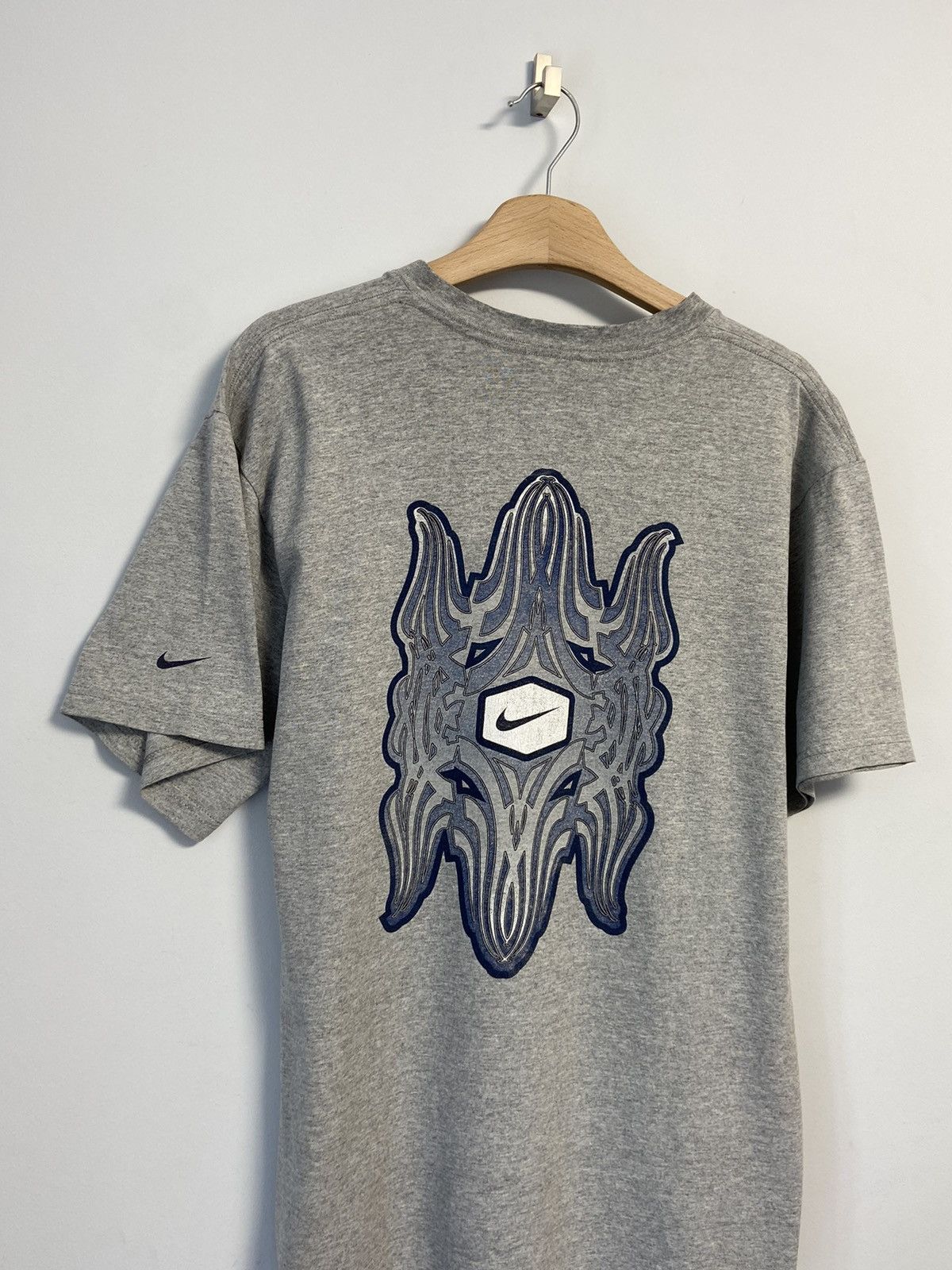 Vintage Nike Max Air Vintage 90’s big logo shirt y2k style Size US M / EU 48-50 / 2 - 2 Thumbnail