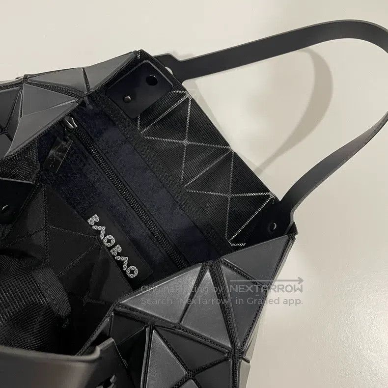 Issey Miyake Issey Miyake Matte Black Tote Bag Size ONE SIZE - 3 Thumbnail