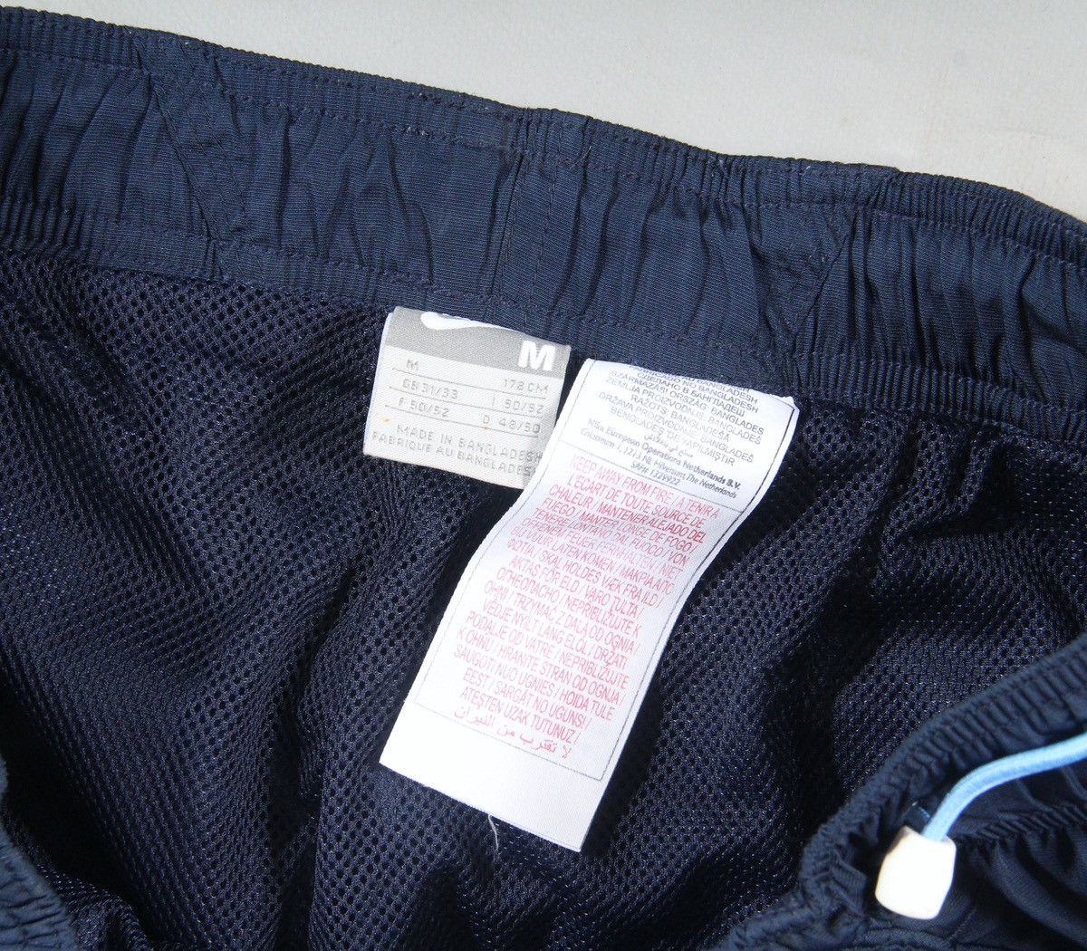 Nike Nike Vintage 90s Shorts Cargro Running Tech Nylon NSW M Size US 32 / EU 48 - 5 Thumbnail