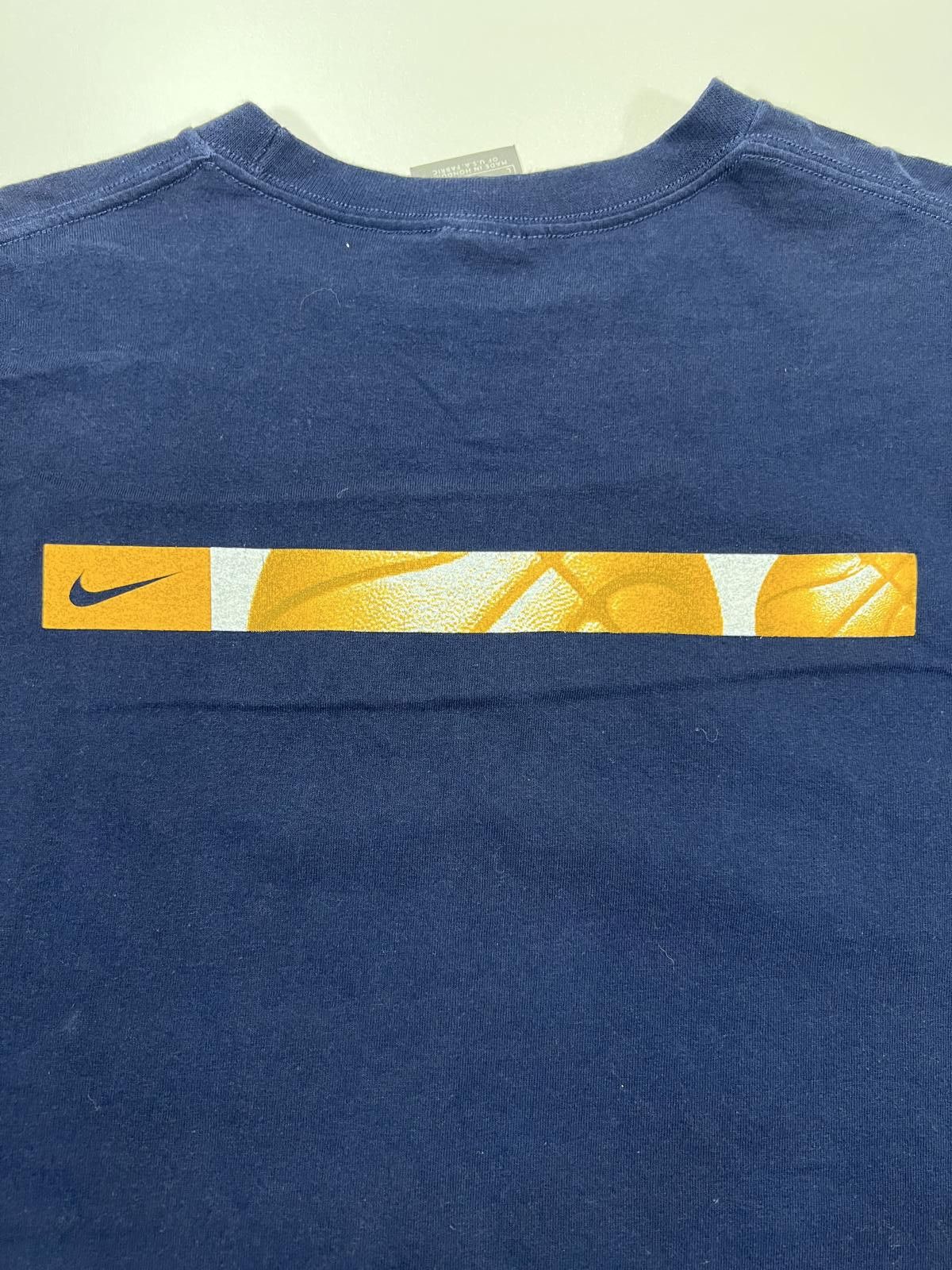 Nike Vintage Nike Basketball Graphic T-Shirt Large Navy Blue Size US L / EU 52-54 / 3 - 9 Thumbnail