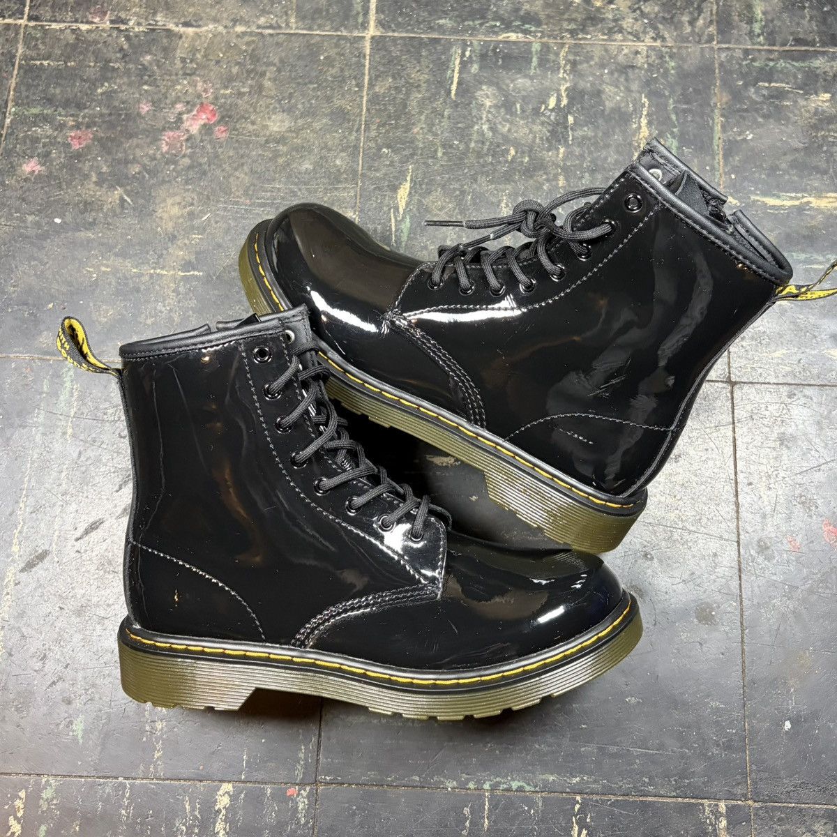 Dr. Martens Dr. Martens Black Patent Leather Combat Boots Size 5 Size US 5 / IT 35 - 1 Thumbnail