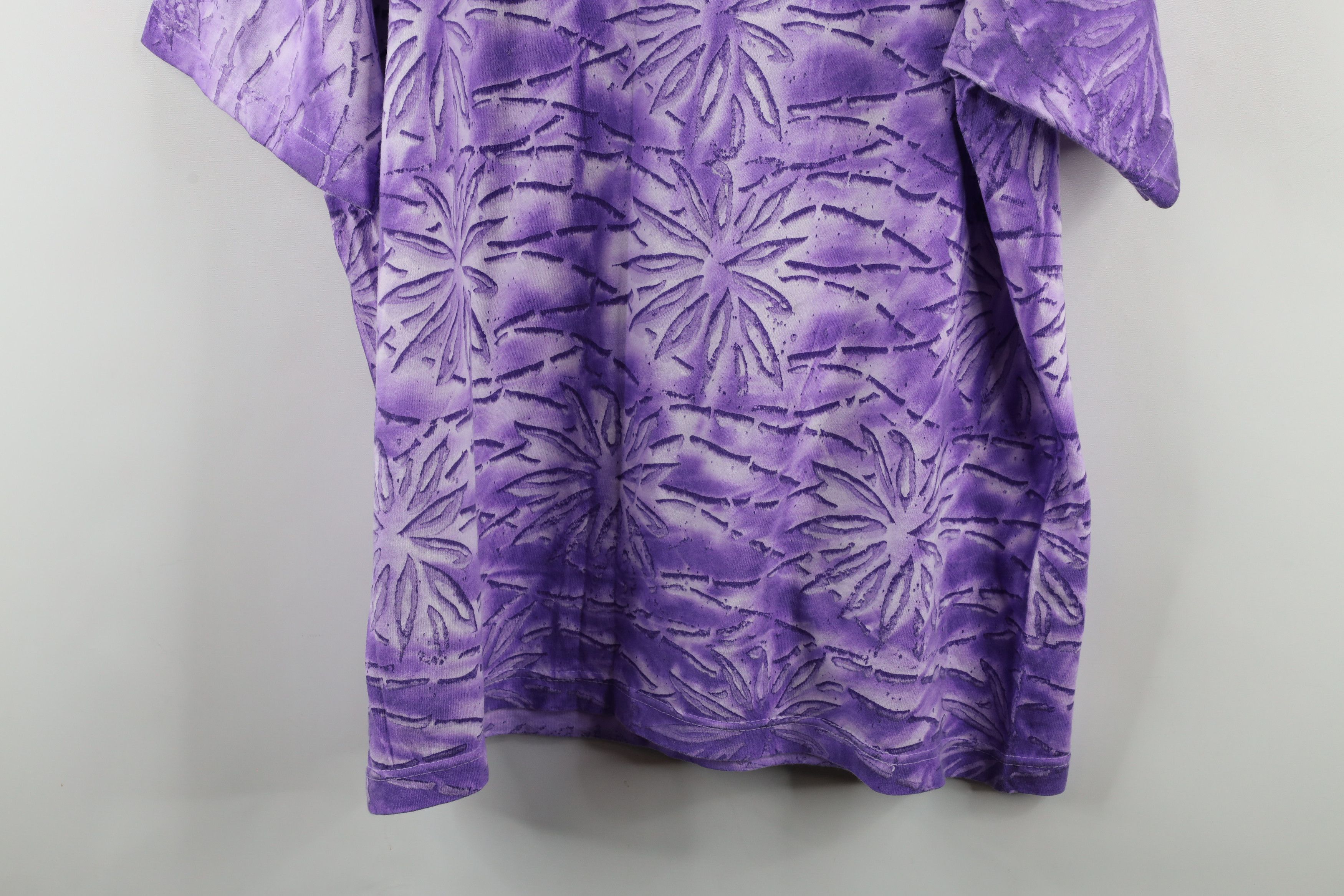 Vintage Vintage 90s Streetwear Burst Acid Wash T-Shirt Cotton USA Size US XXL / EU 58 / 5 - 13 Thumbnail