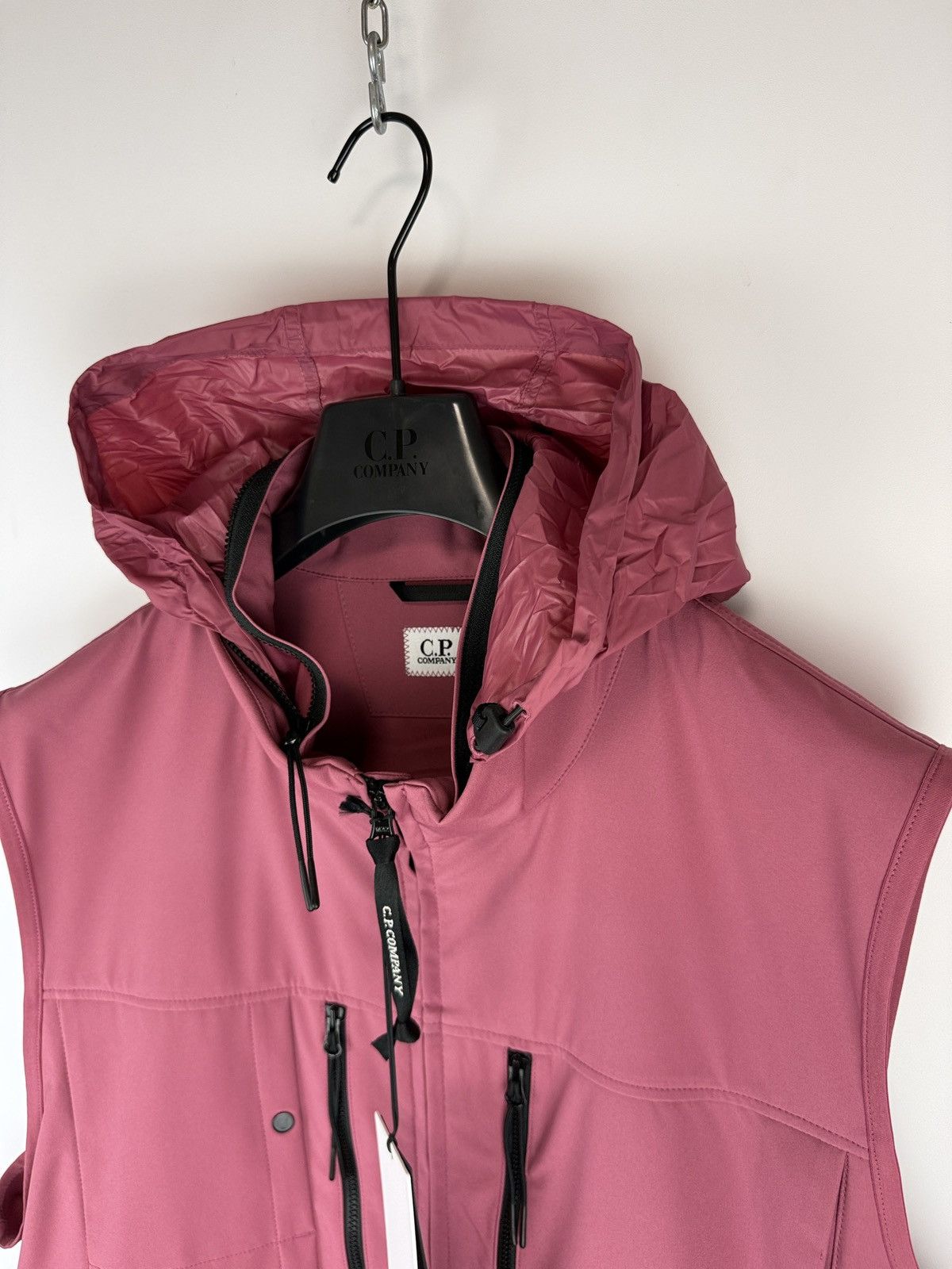 C.P. Company Red C.P. Company C.P. Shell-R Vest (brand new with tags) 4XL Size US XXL / EU 58 / 5 - 3 Thumbnail