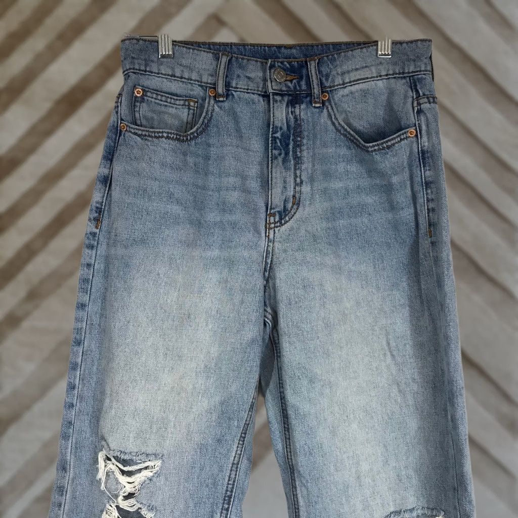 Bdg BDG Urban Outfitters Cowboy Jean Distressed Straight Leg Jeans Light Wash 28 Size 28" / US 6 / IT 42 - 1 Thumbnail