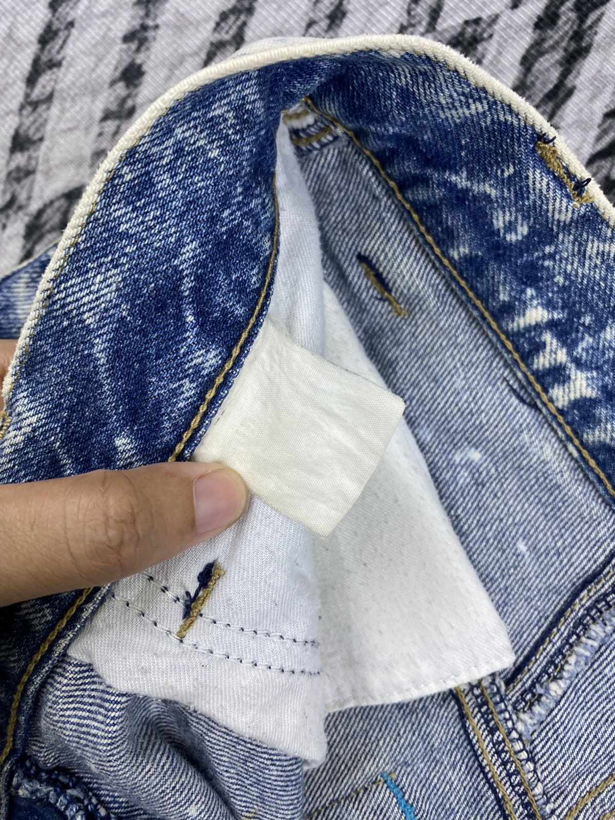 Japanese Brand Vintage Gold Rush Blue Washed Stain Jeans Size US 26 / EU 42 - 15 Thumbnail