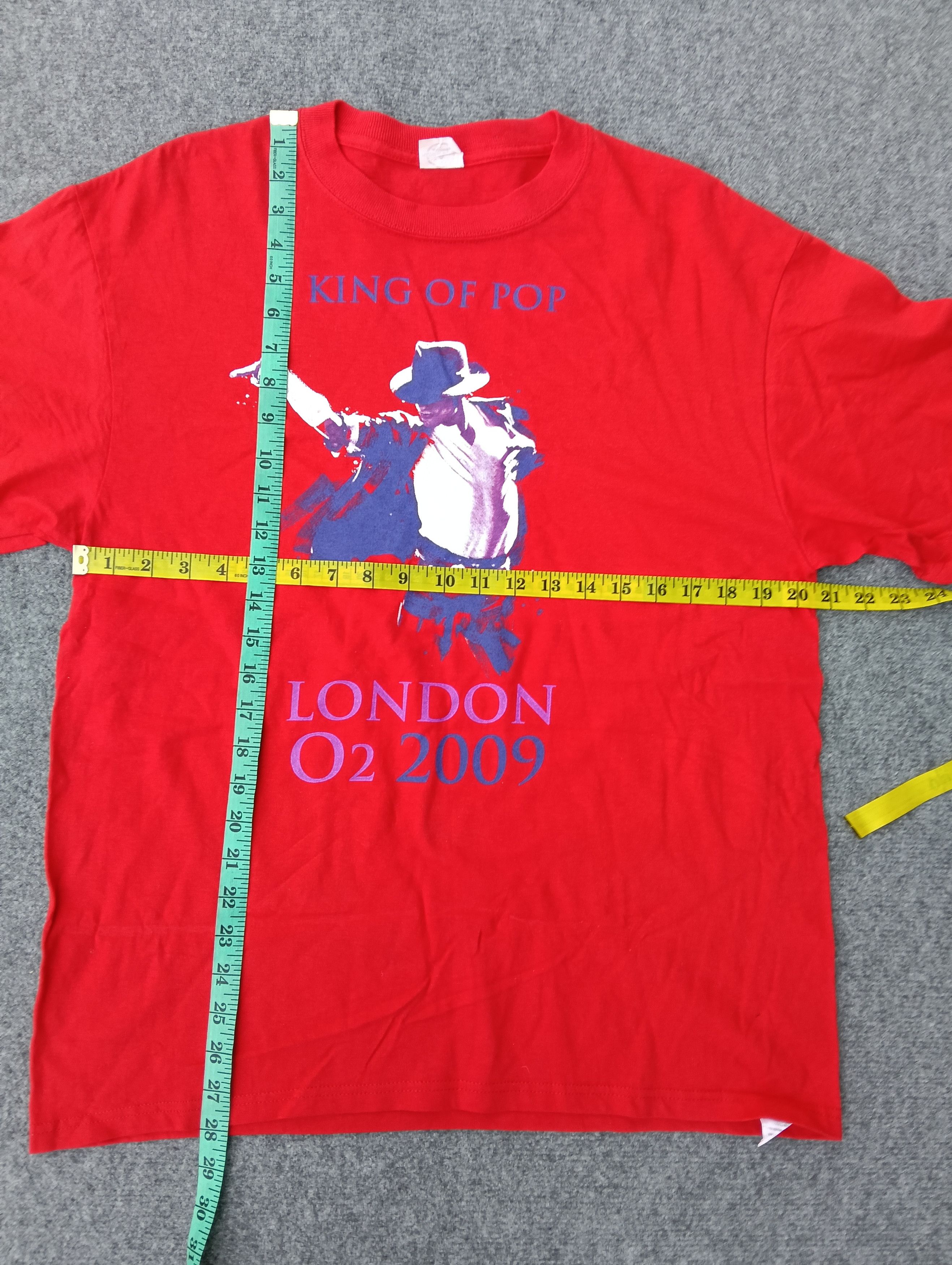 Michael Jackson Y2k MICHAEL JACKSON "king of pop" LONDON TOUR. Size US M / EU 48-50 / 2 - 6 Thumbnail