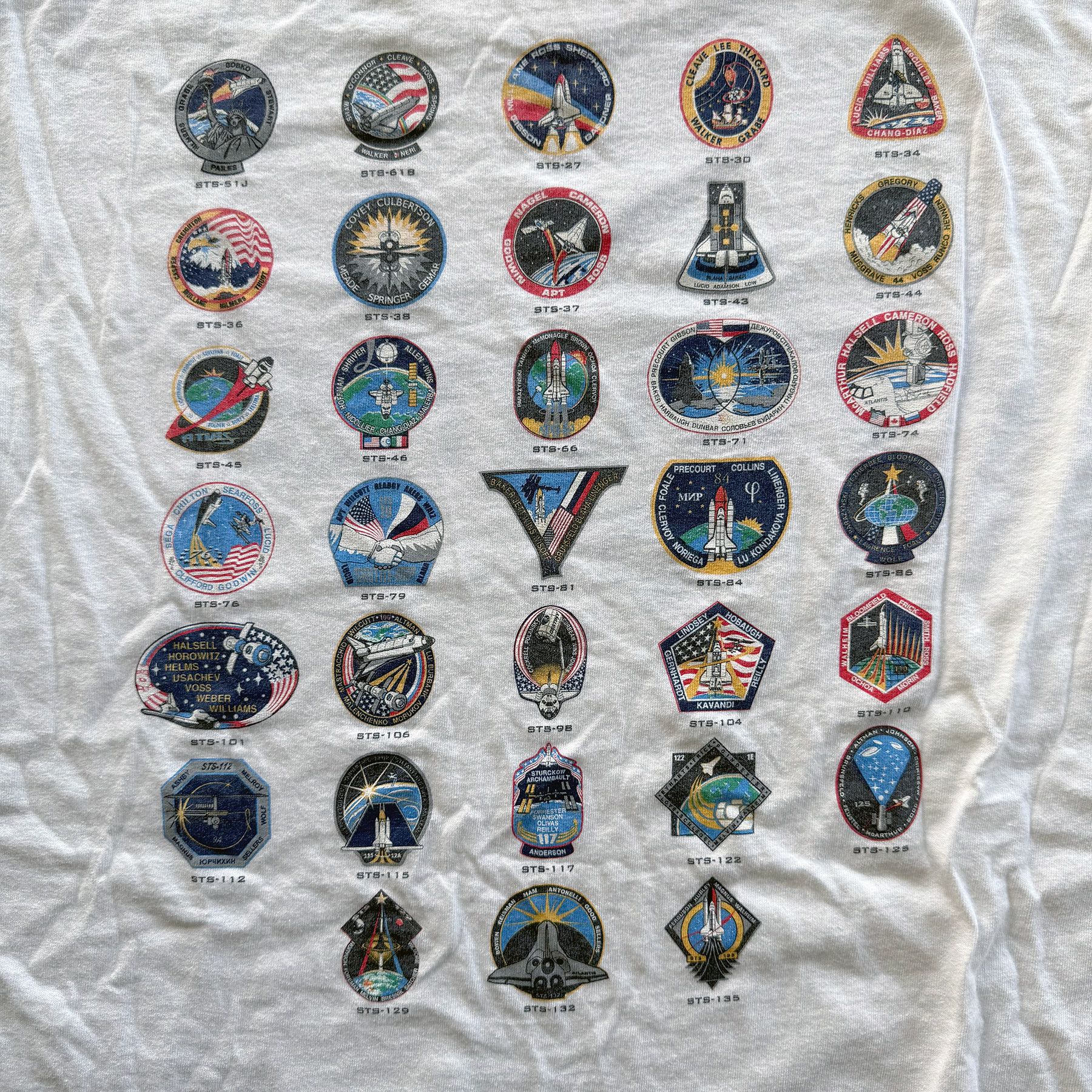 Vintage 2011 Vintage NASA Atlantis STS-135 Tee Size US XL / EU 56 / 4 - 5 Thumbnail
