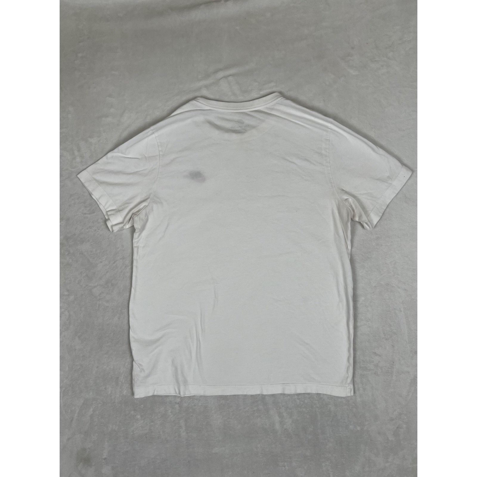 Nike Nike Sportswear Club T-Shirt White Embroidered Logo Swooh Si Size US L / EU 52-54 / 3 - 8 Thumbnail