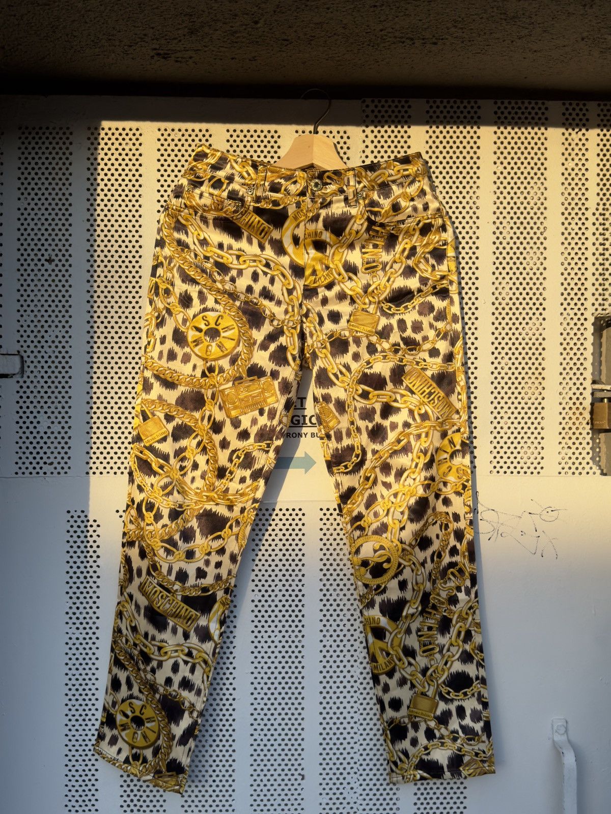 H&M × Moschino MOSCHINO H&M Women's Gold Chain Iconic Pants Size 36 US 4 Size 27" / US 4 / IT 40 - 1 Thumbnail