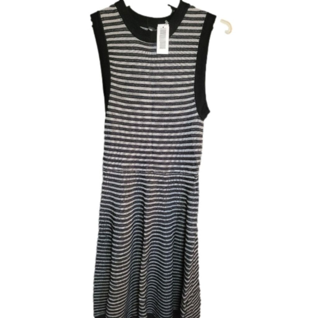 Lord & Taylor Lord & Taylor nwot Size S/P, knit , striped dress Size XS / US 0-2 / IT 36-38 - 1 Thumbnail