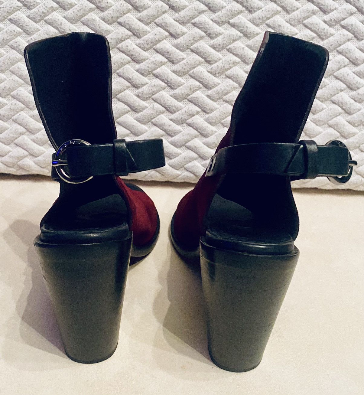 Rag & Bone Rag & Bone 🇮🇹 Suede Peep Toe Ankle Strap Heel Wyatt Sandals 7 Size US 7 / IT 37 - 15 Thumbnail