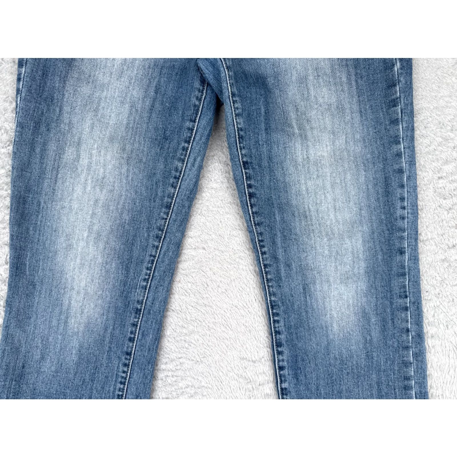 Vintage Maurices Jeans Womens Capri Cotton Blue Denim 2 29x23 Low Embroidered 5-Pocket Distressed Comfort Stretch Size 26" / US 2 / IT 38 - 3 Thumbnail