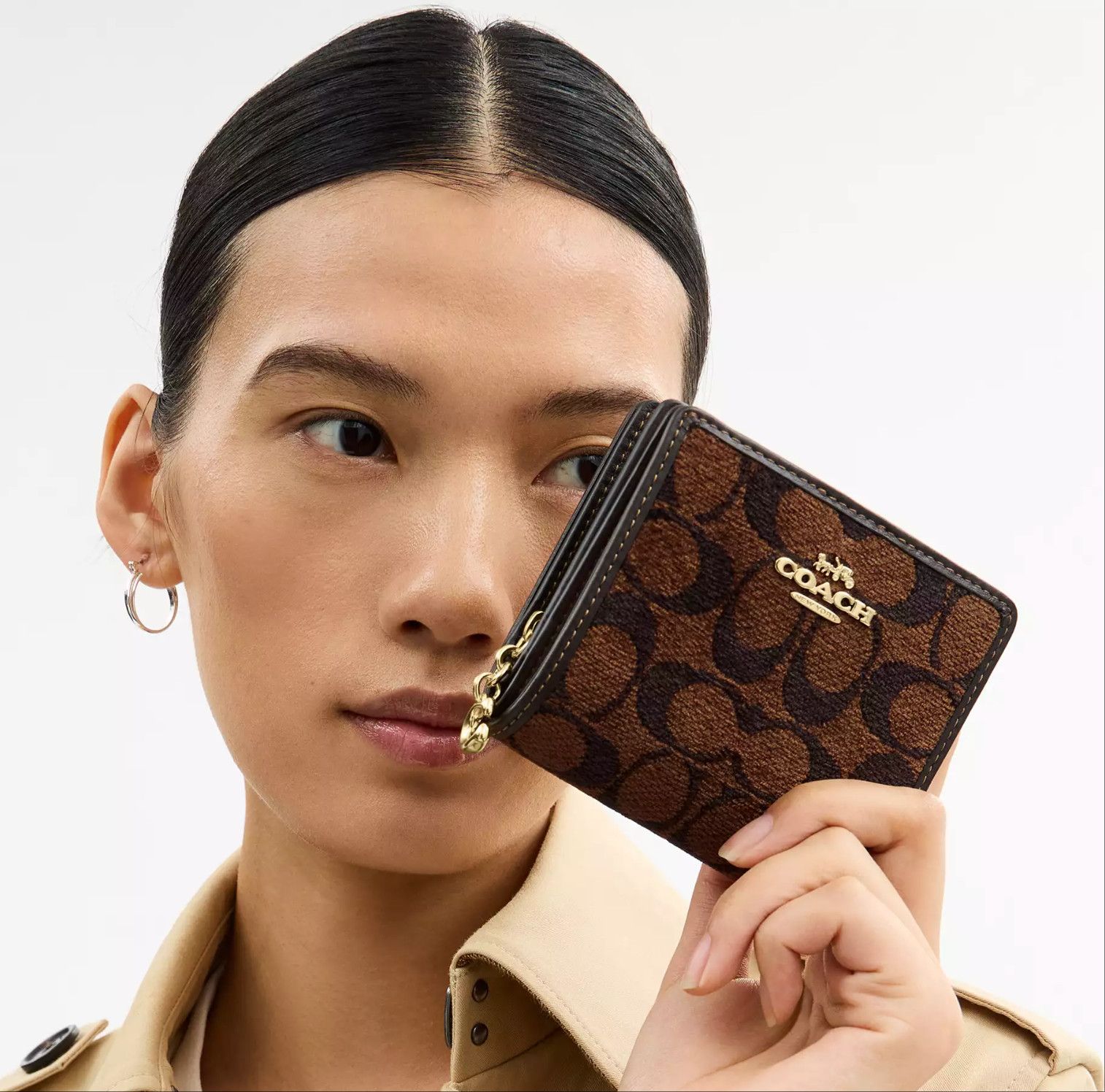Coach NWT Coach Snap Wallet In Signature Chenille CCQ32 Size ONE SIZE - 7 Thumbnail