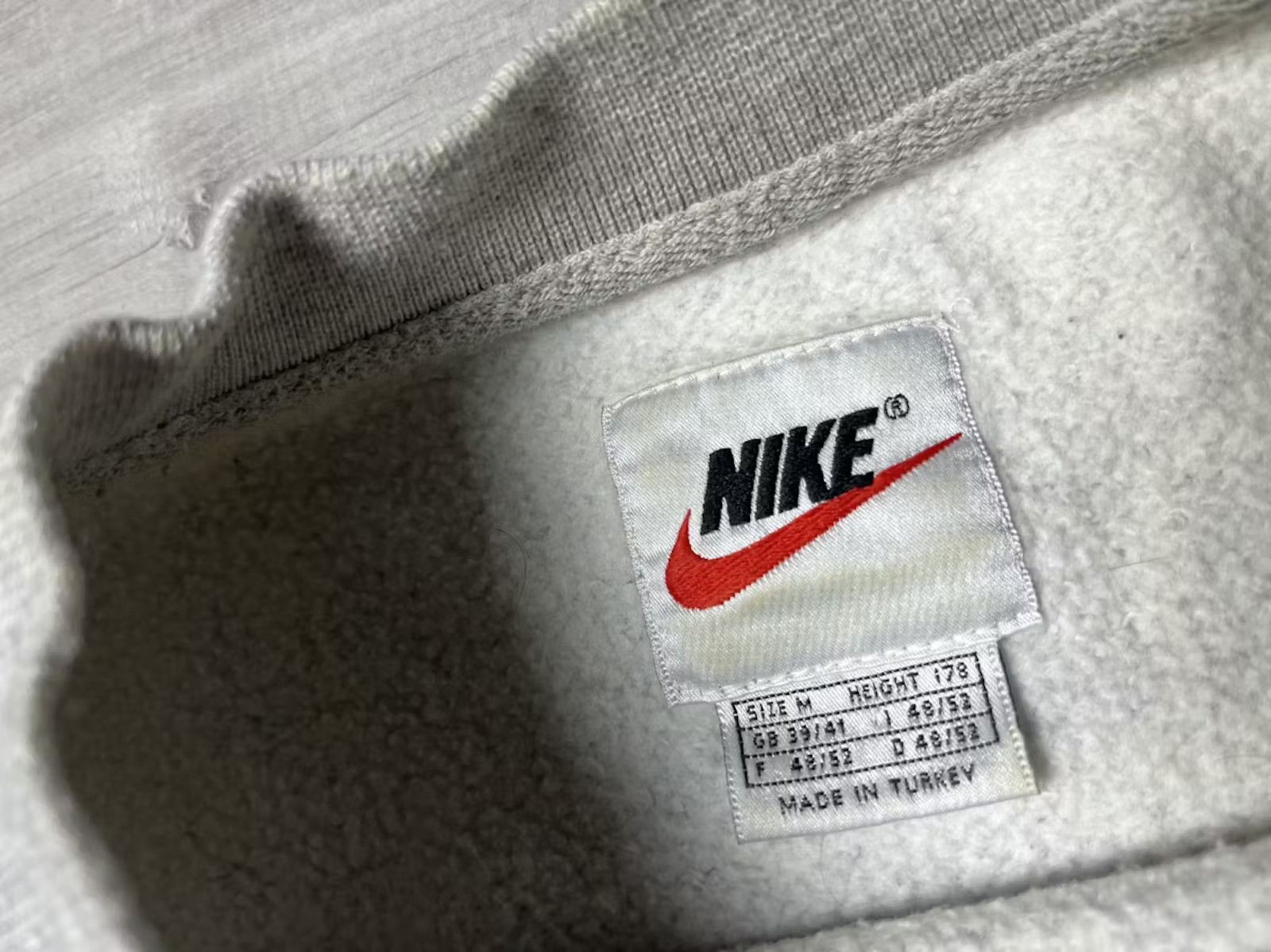 Nike Vintage Nike sweatshirt 90s y2k small swoosh size Medium Size US M / EU 48-50 / 2 - 4 Thumbnail