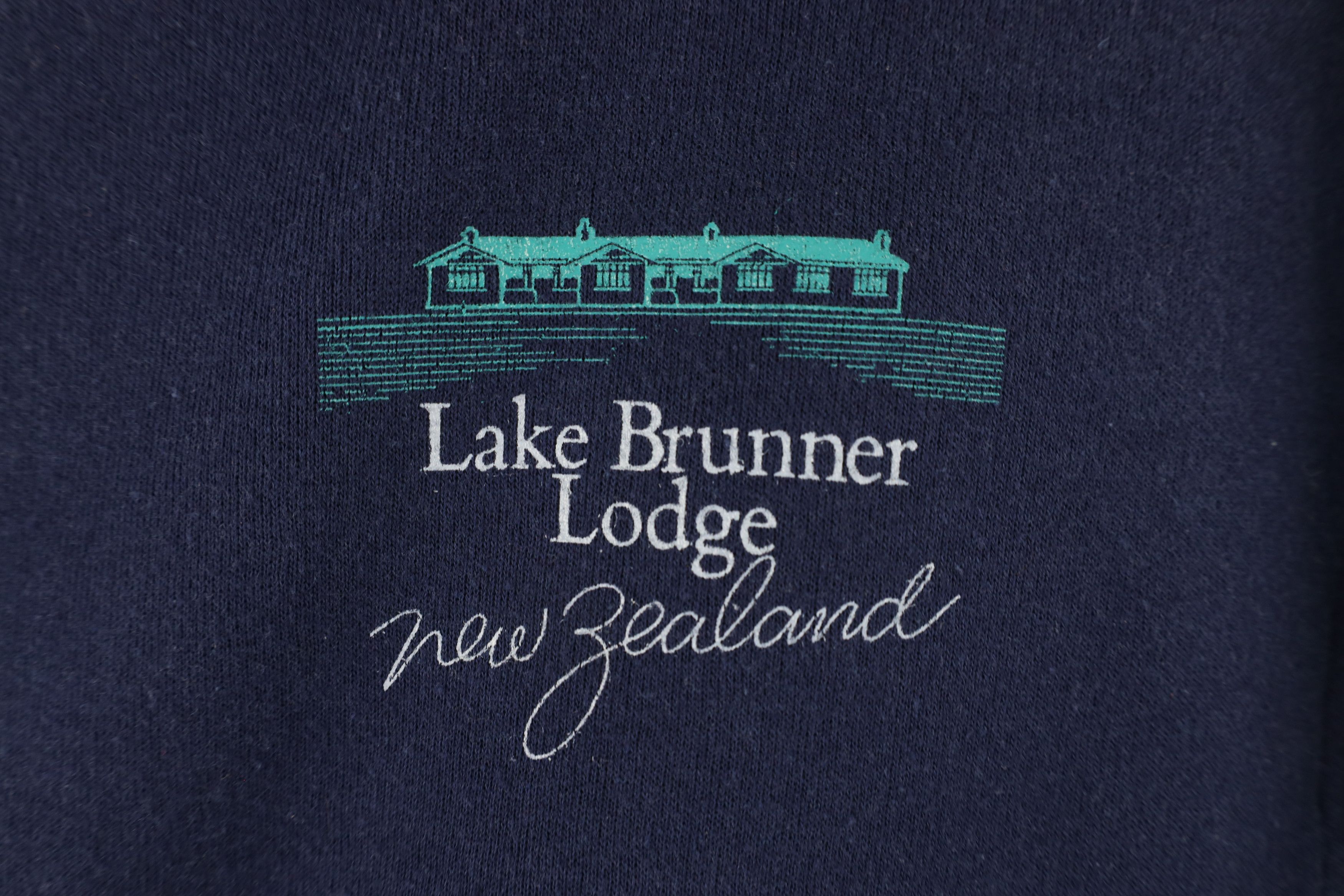 Vintage Vintage 90s Brunner Lodge New Zealand Crewneck Sweatshirt Size US XL / EU 56 / 4 - 4 Thumbnail