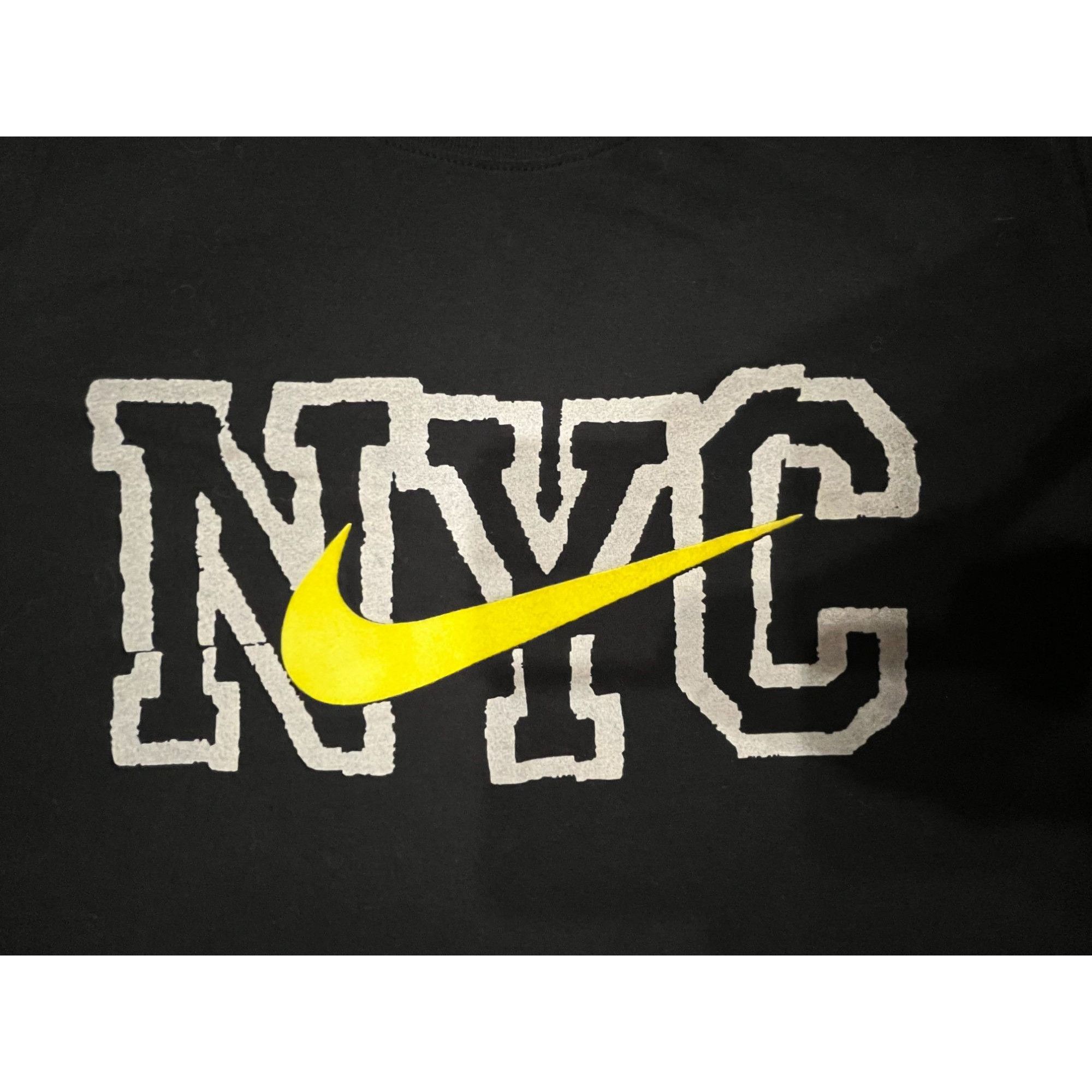 Nike the nike tee shirt size xl black nyc new york swoosh short s Size US XL / EU 56 / 4 - 4 Thumbnail