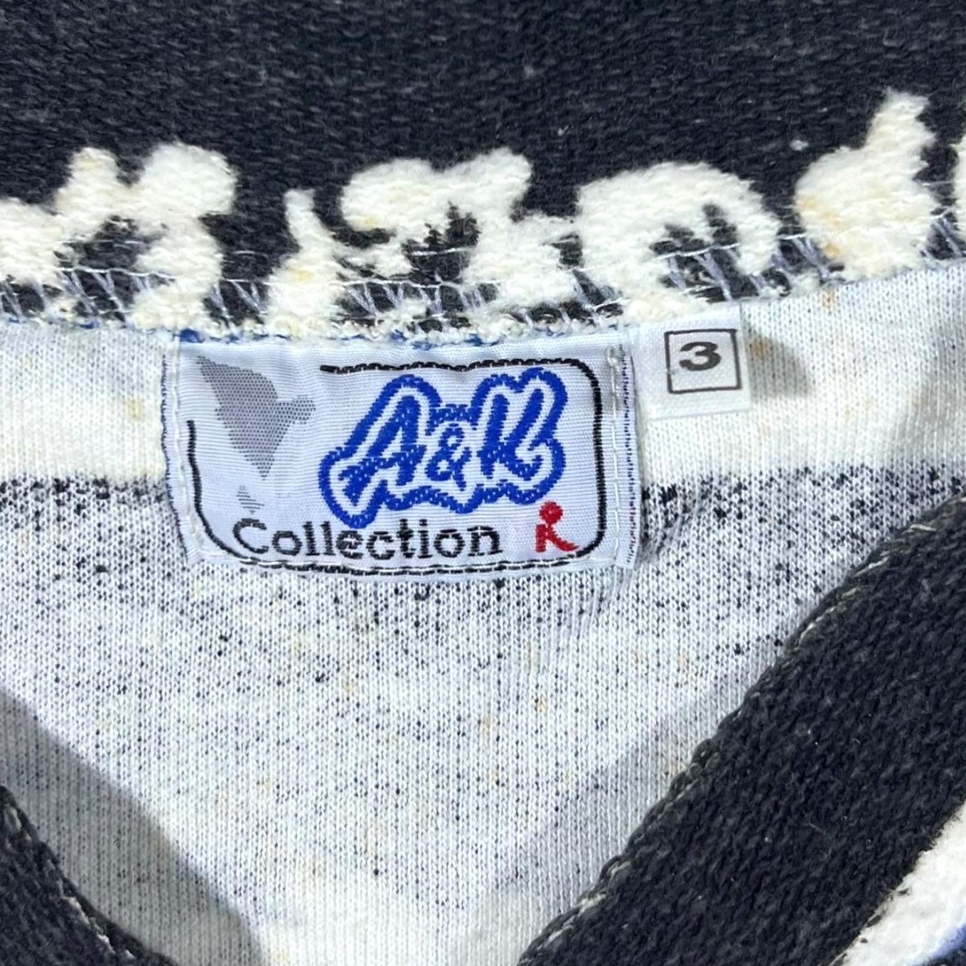 Vintage VINTAGE A&K Collection Sweatshirt Men L Multicoloured Hawaiian Floral Surfer Patterned Lace Neck Pullover Top 90s Boy Mens Size US L / EU 52-54 / 3 - 4 Thumbnail