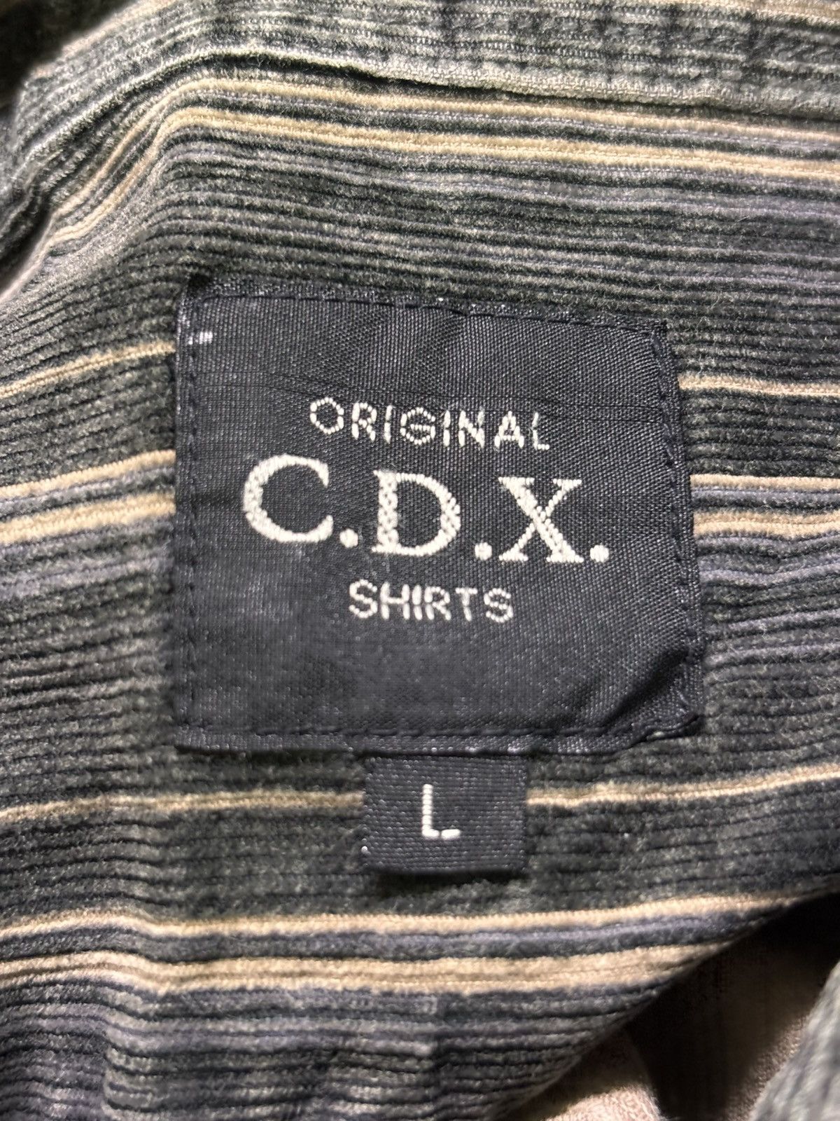 Japanese Brand Japanese Brand C.D.X Button Up Corduroy Shirt Size US L / EU 52-54 / 3 - 16 Thumbnail