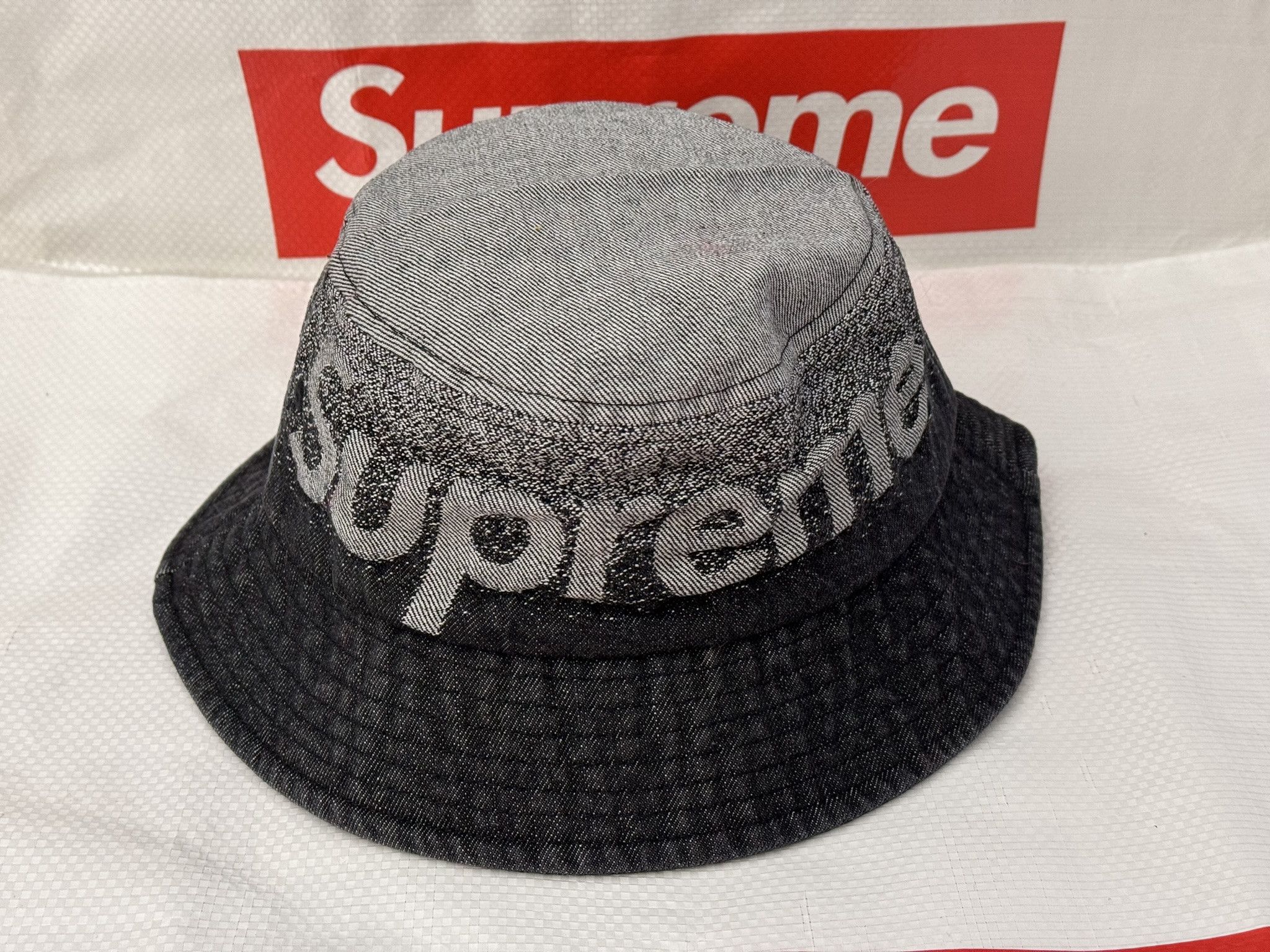 Supreme Fade Jacquard Denim Crusher M/L Supreme Fade Jacquard
